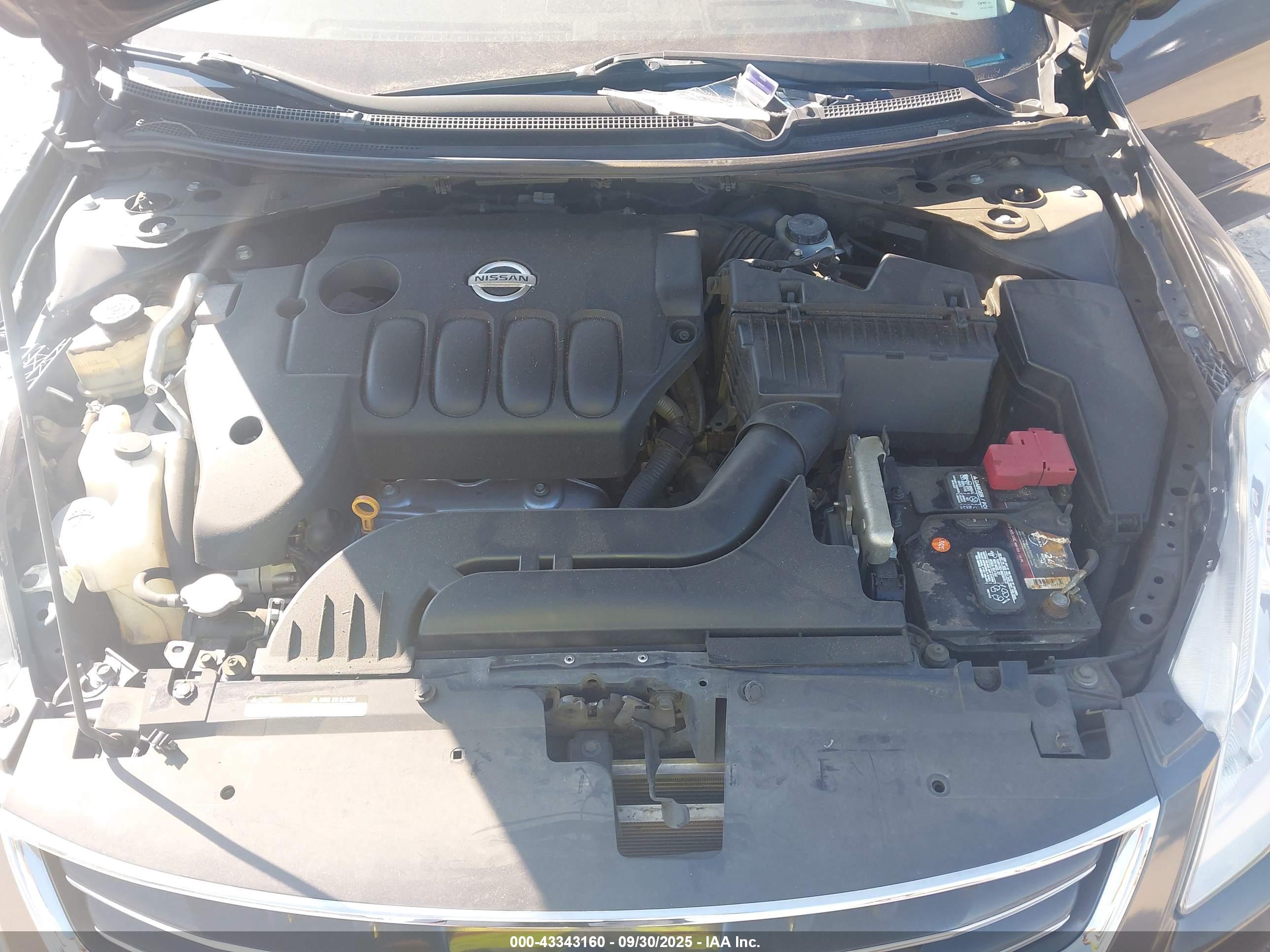 NISSAN ALTIMA image 10