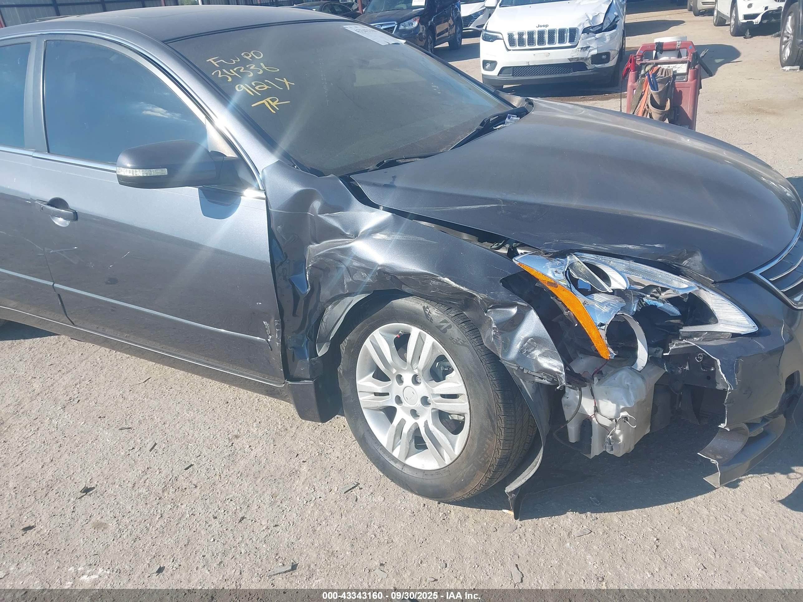 NISSAN ALTIMA image 6