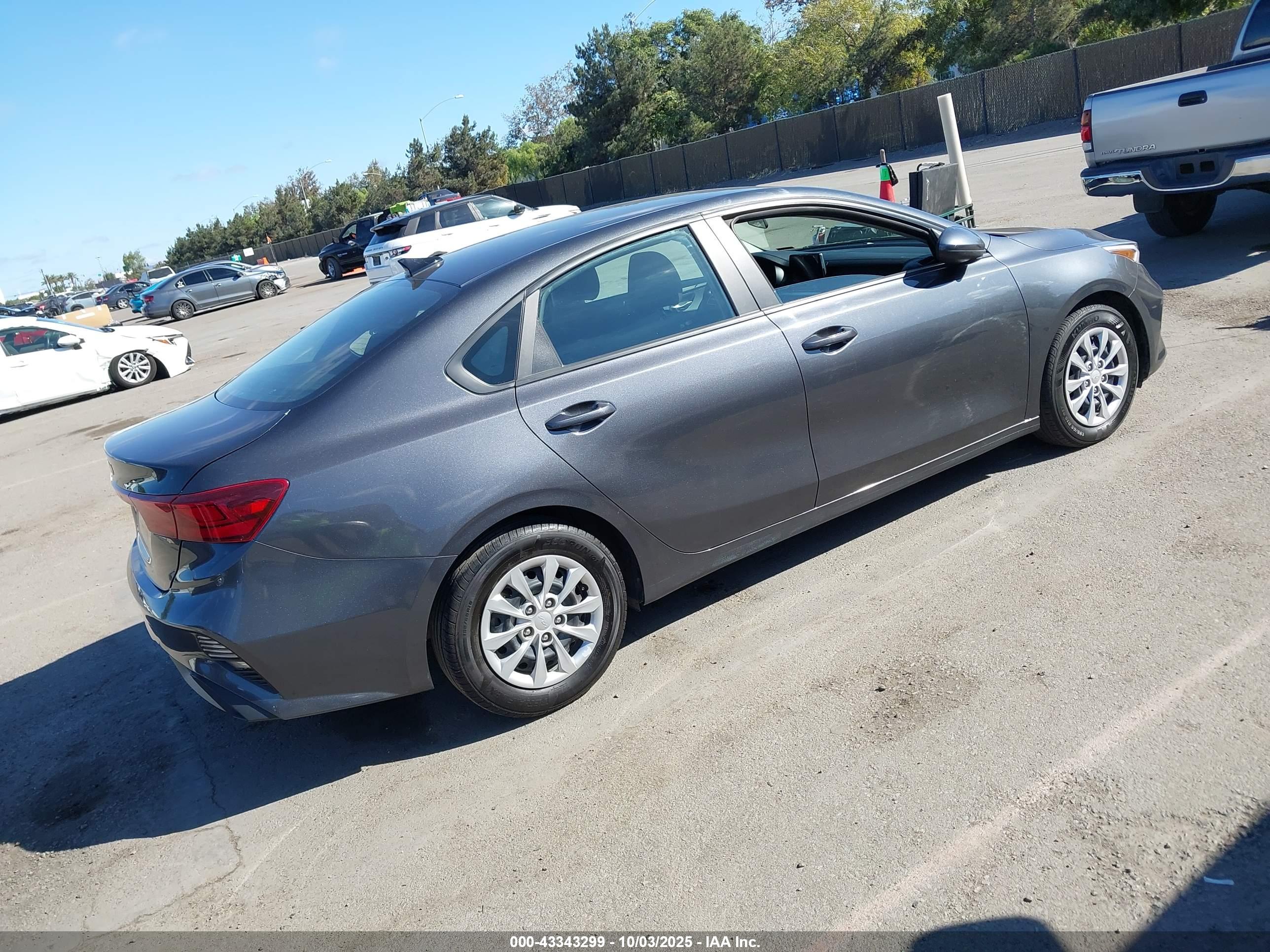 KIA FORTE image 4