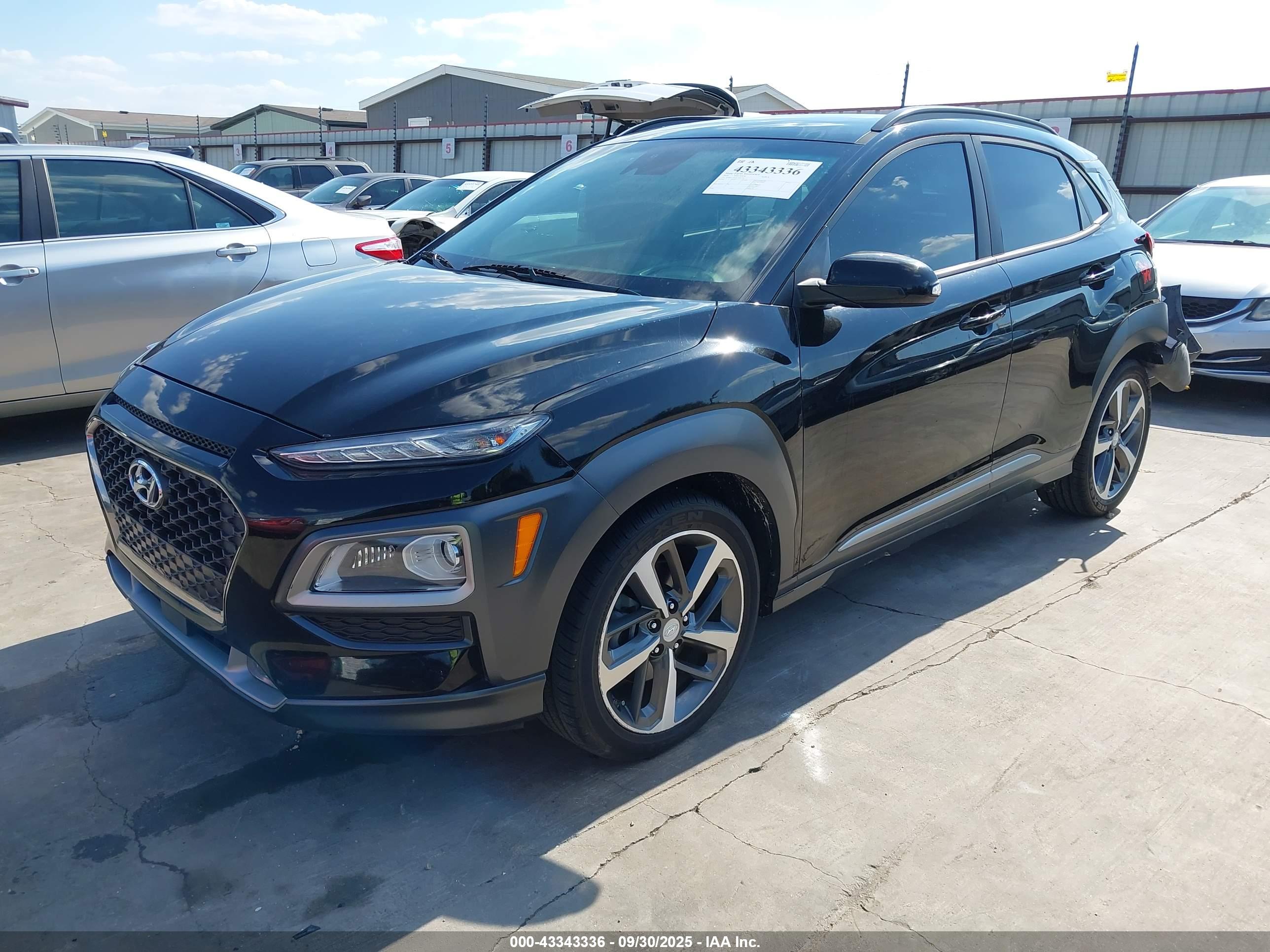 HYUNDAI KONA image 2