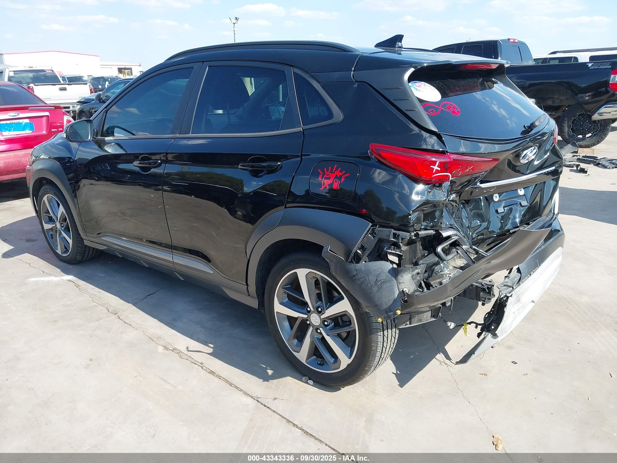 HYUNDAI KONA image 3
