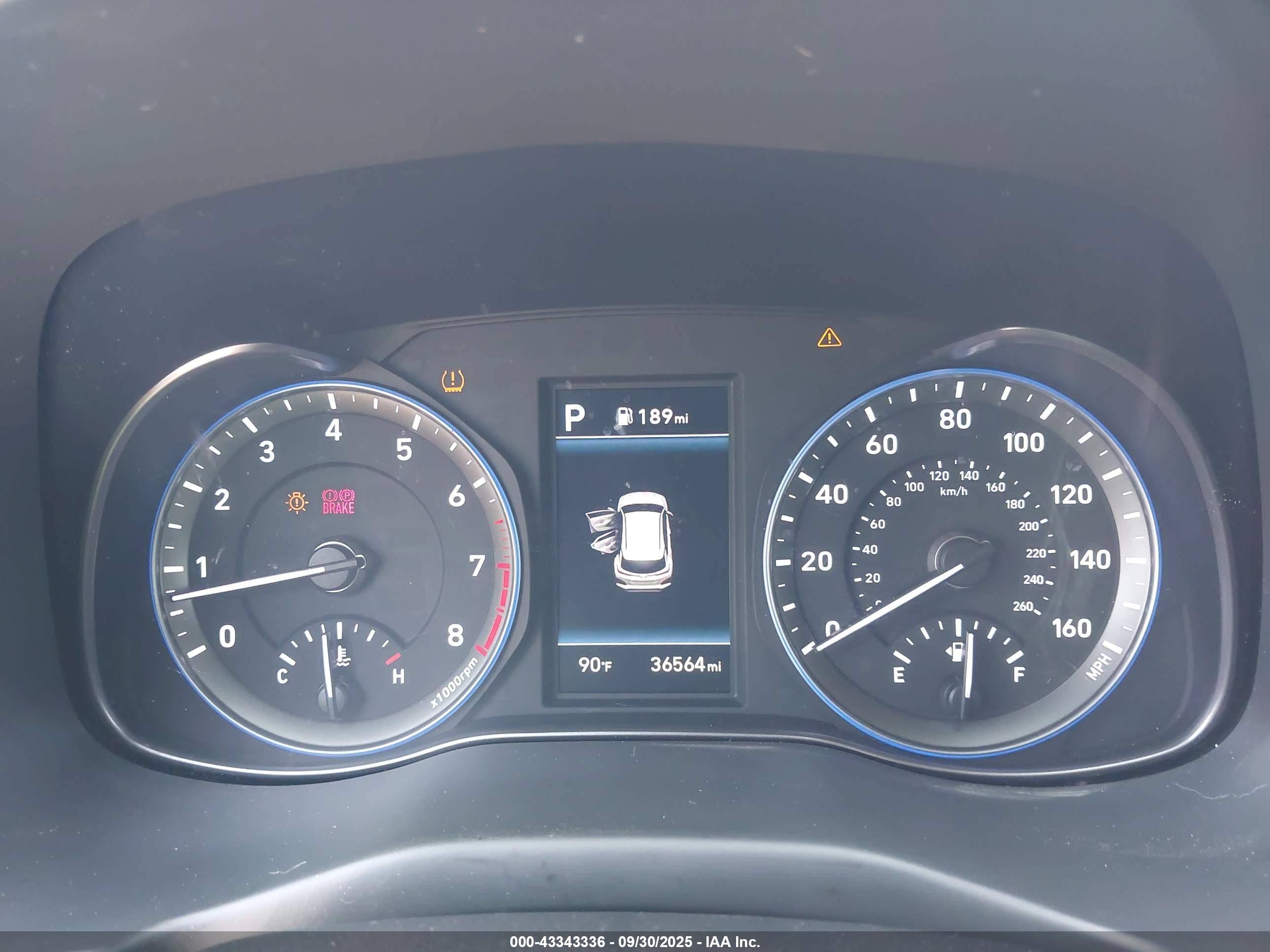 HYUNDAI KONA image 7