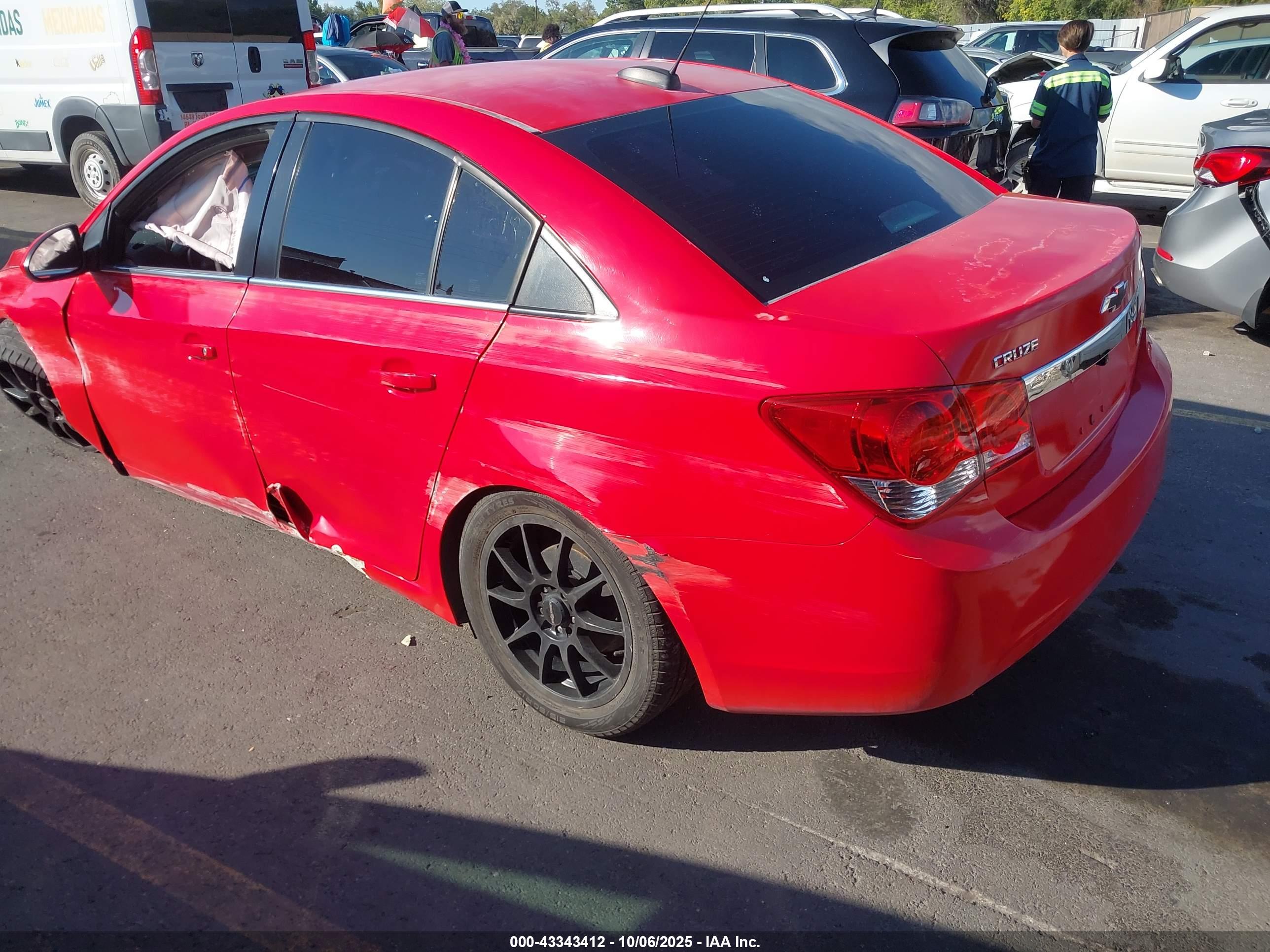 CHEVROLET CRUZE image 3