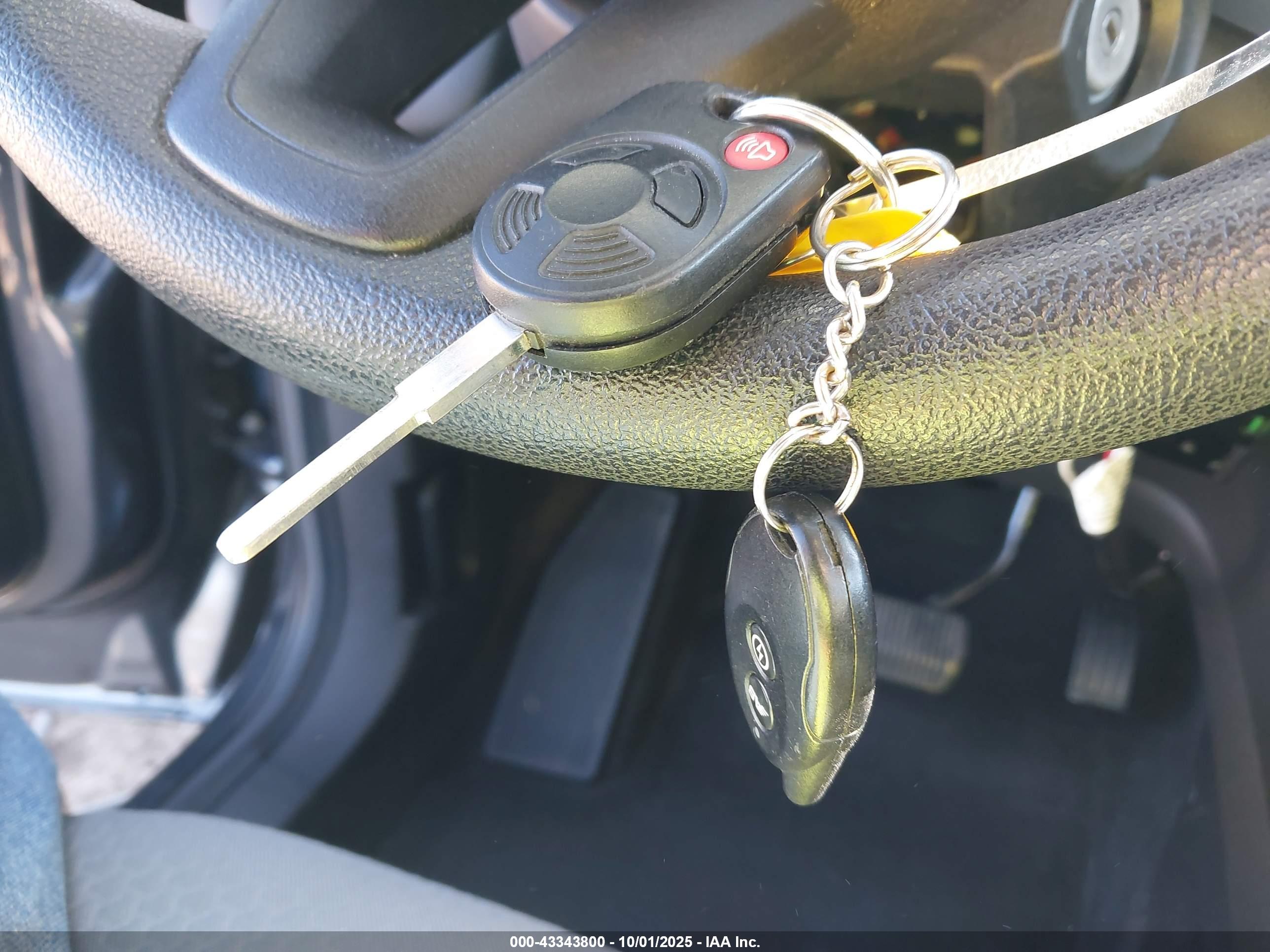 FORD ESCAPE image 11