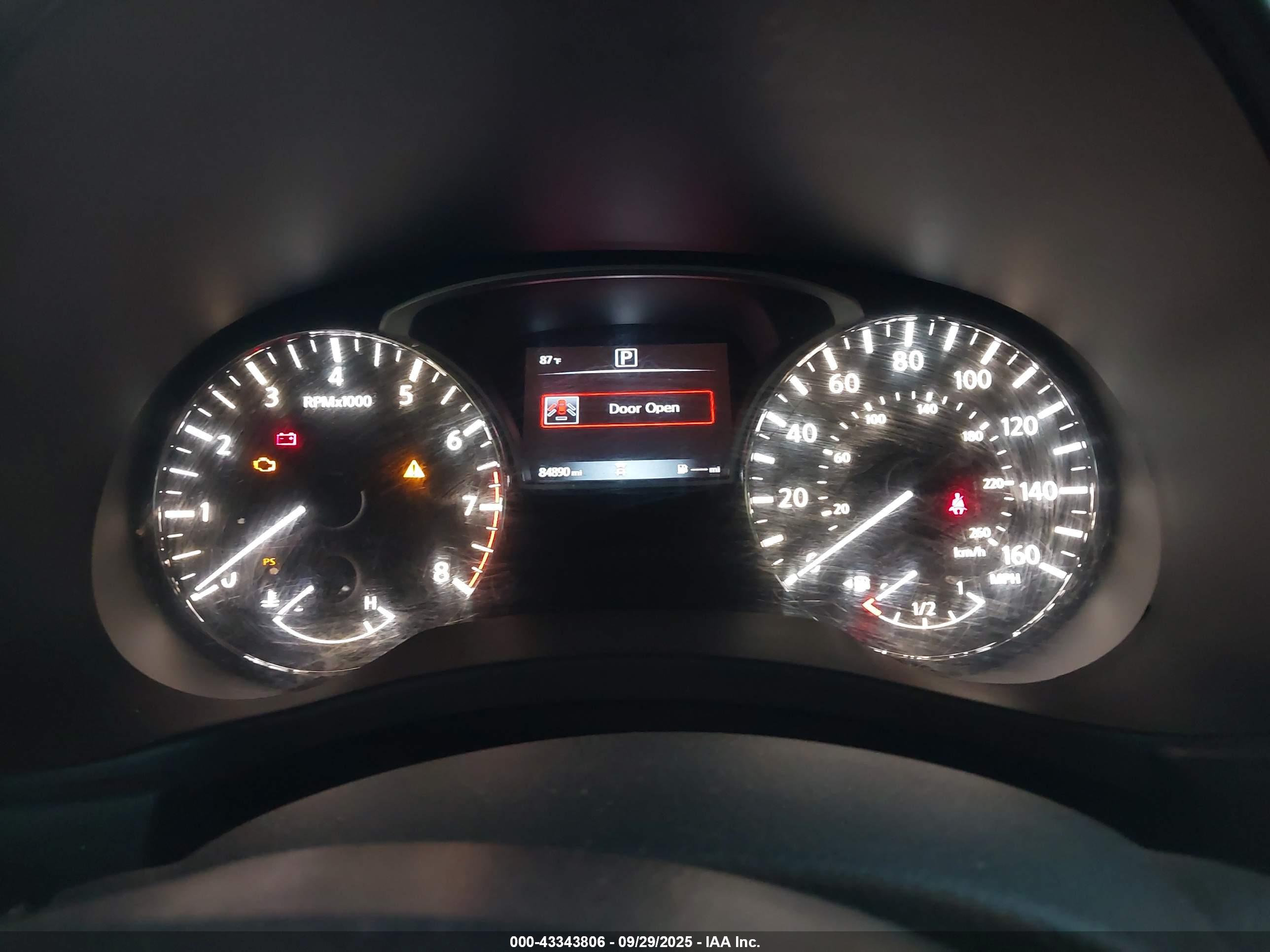NISSAN PATHFINDER image 7