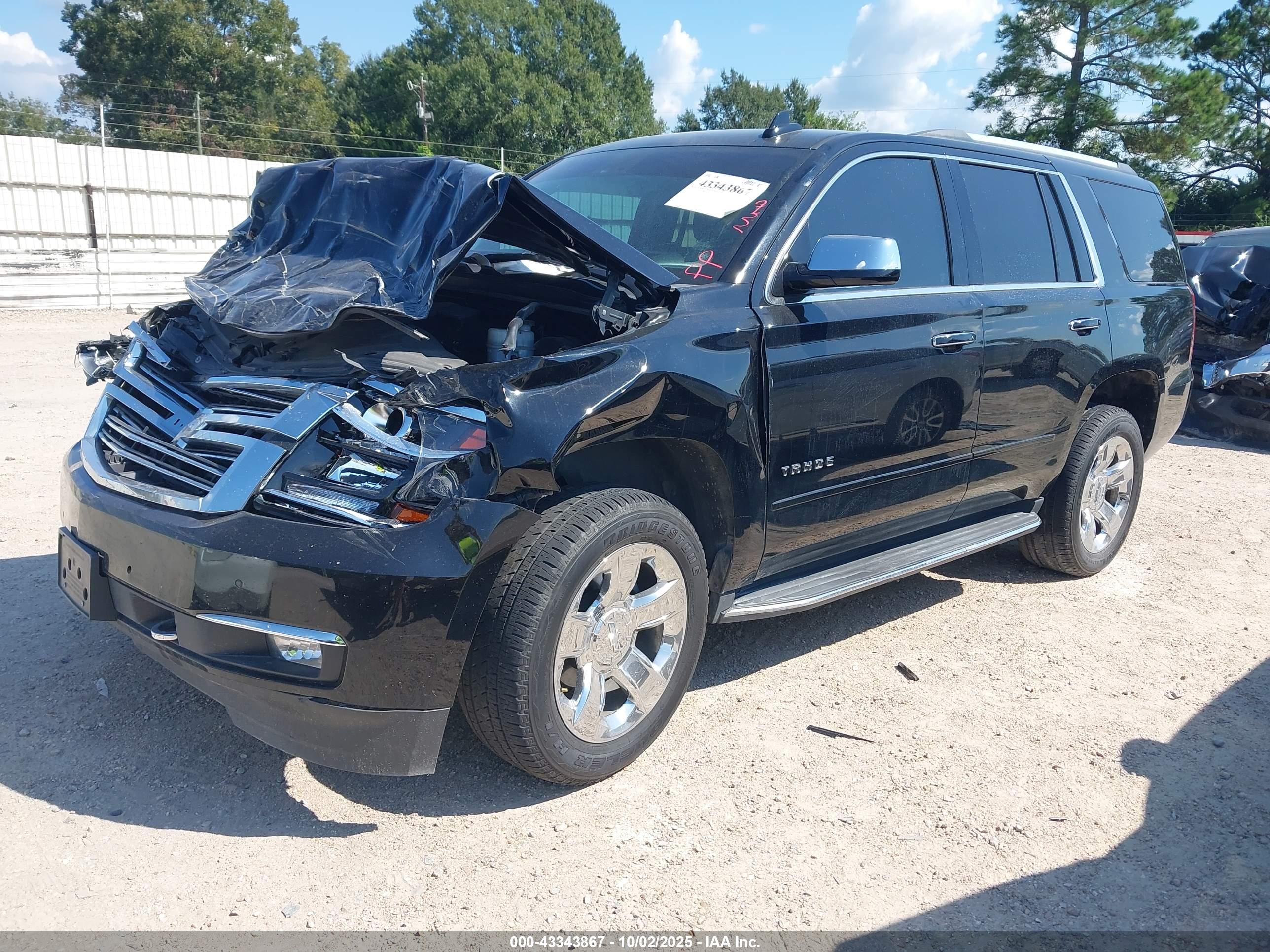 CHEVROLET TAHOE image 2