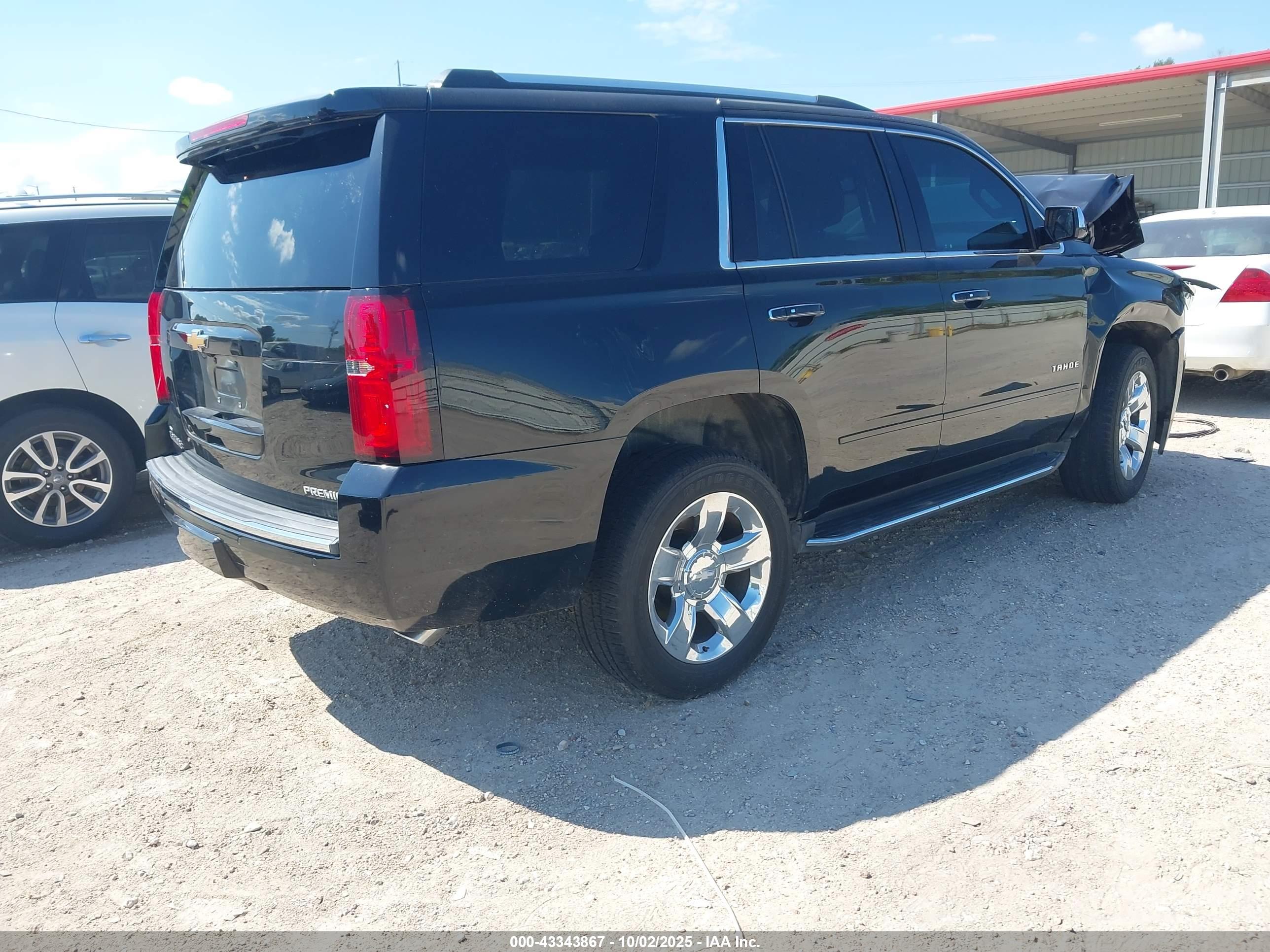 CHEVROLET TAHOE image 4