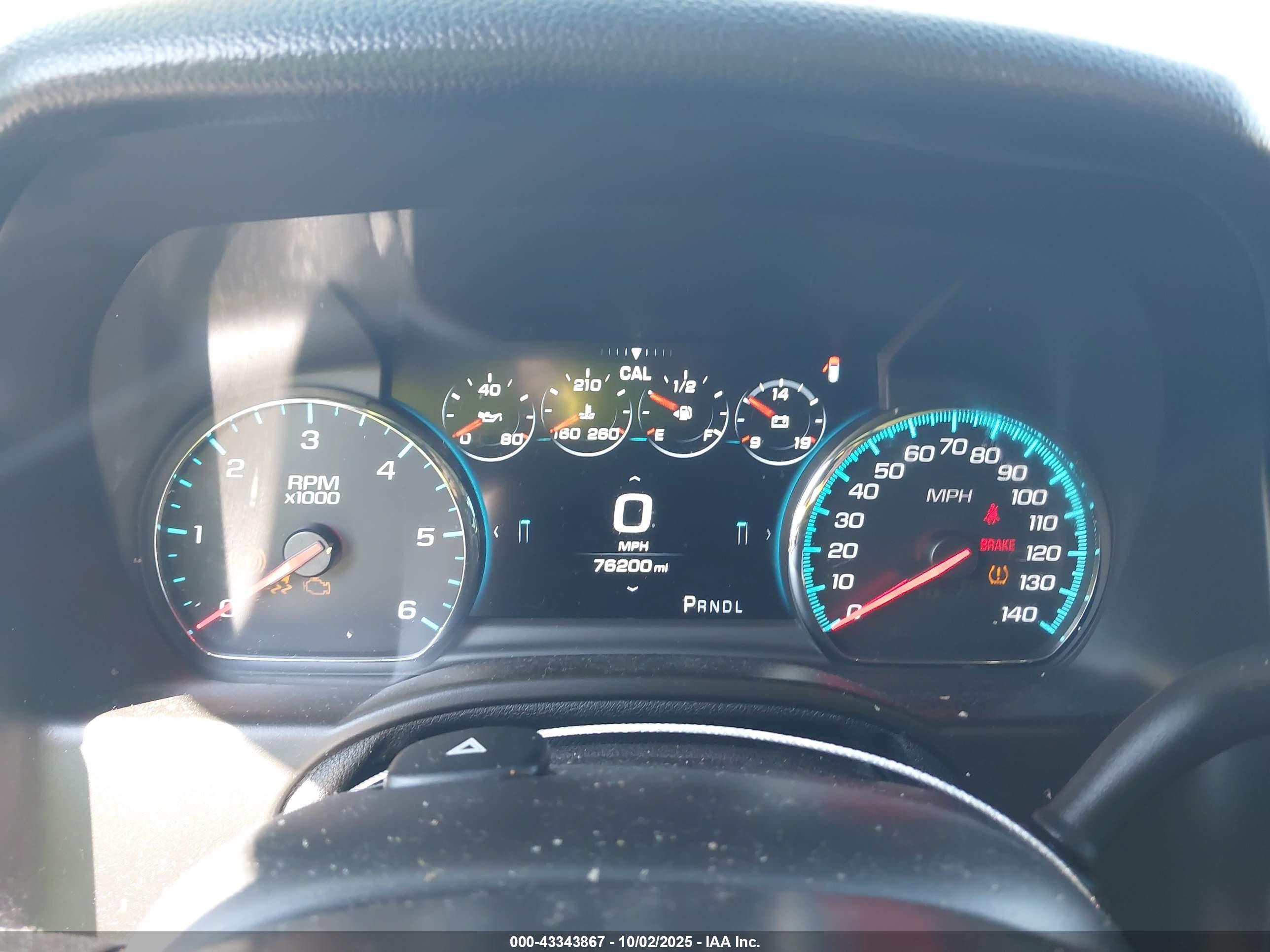 CHEVROLET TAHOE image 7