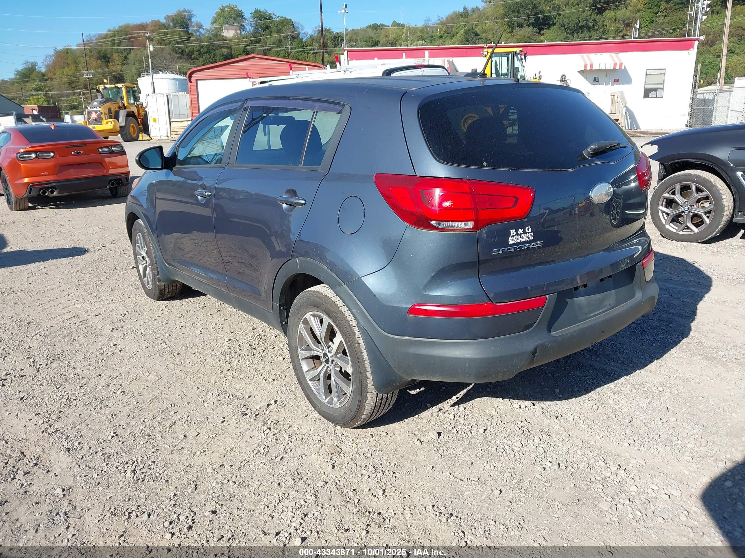 KIA SPORTAGE image 3