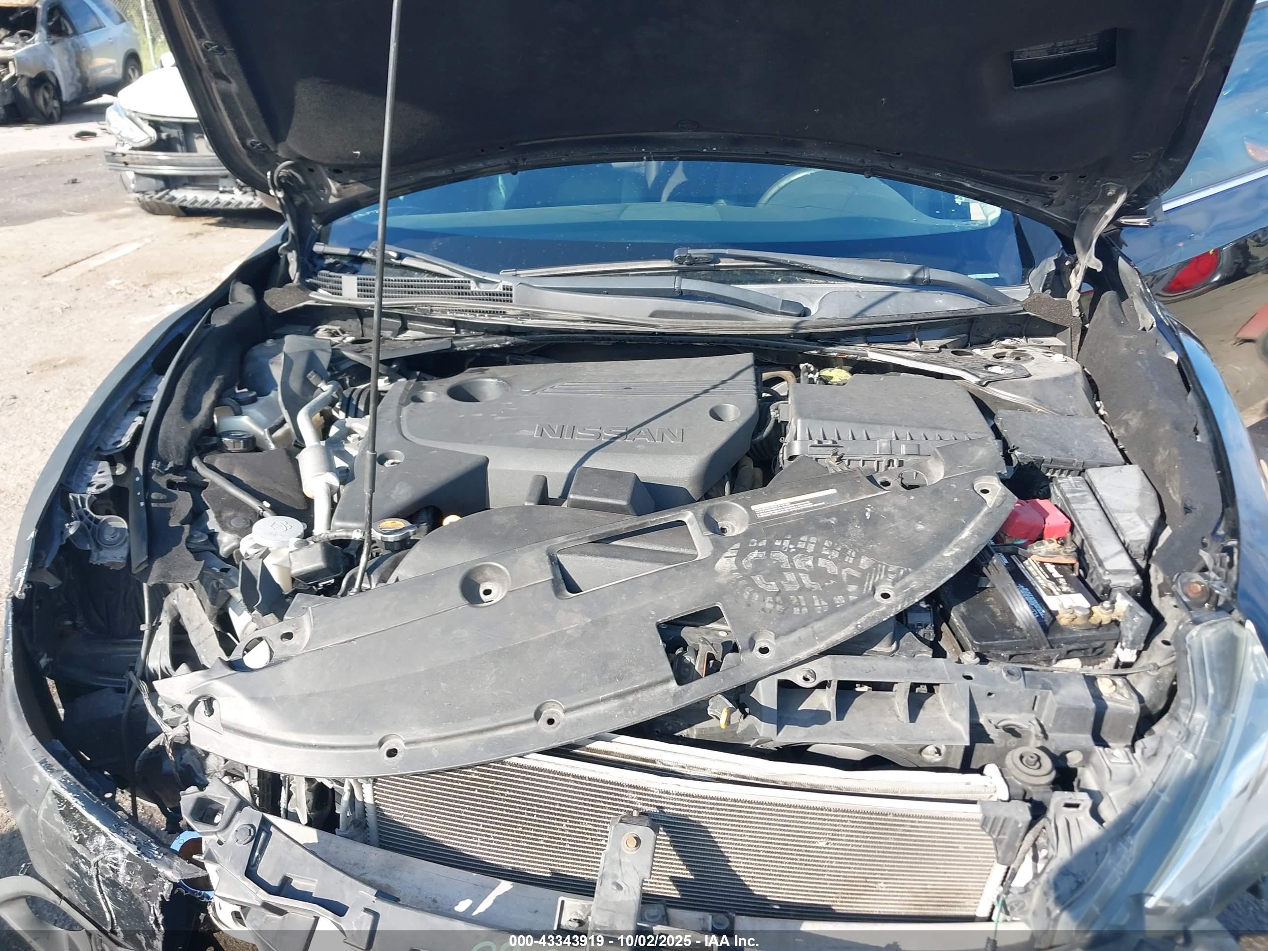 NISSAN ALTIMA image 10