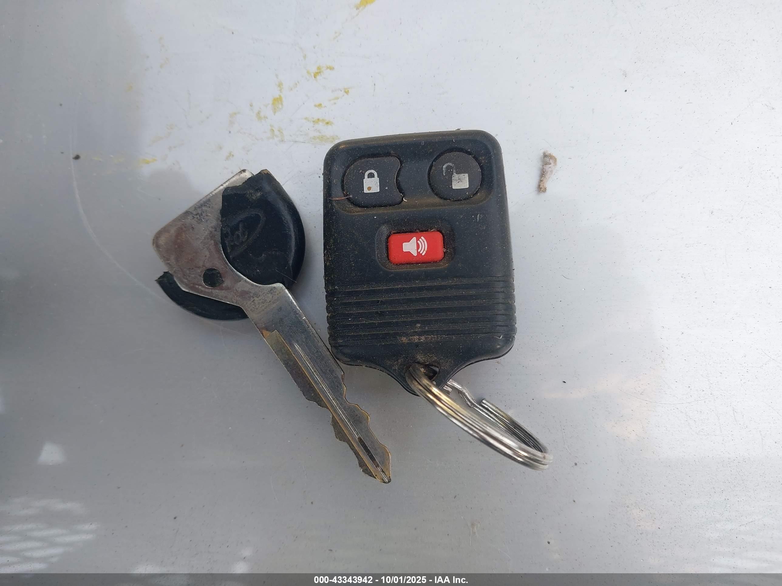 FORD FREESTAR image 11