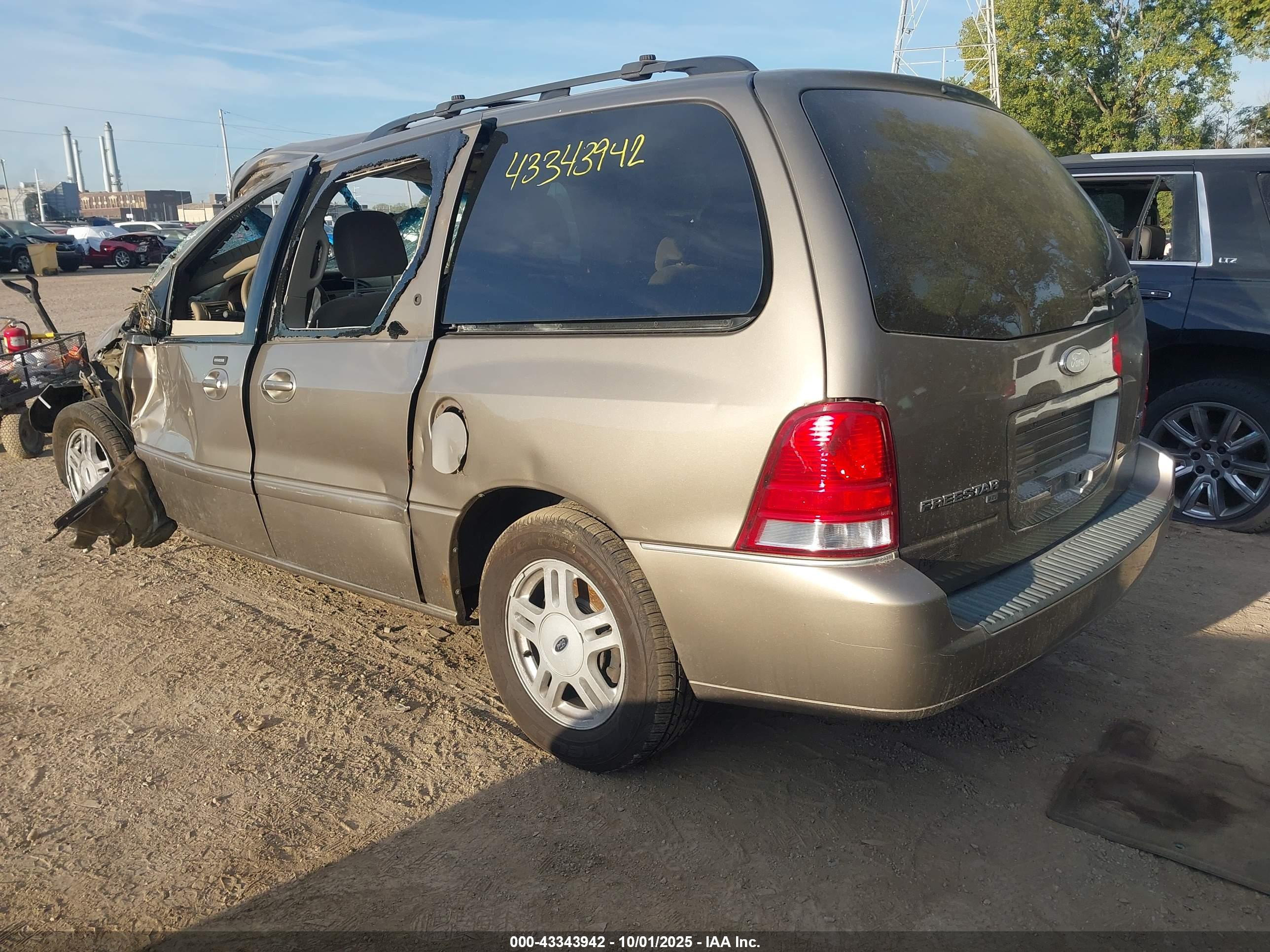 FORD FREESTAR image 3