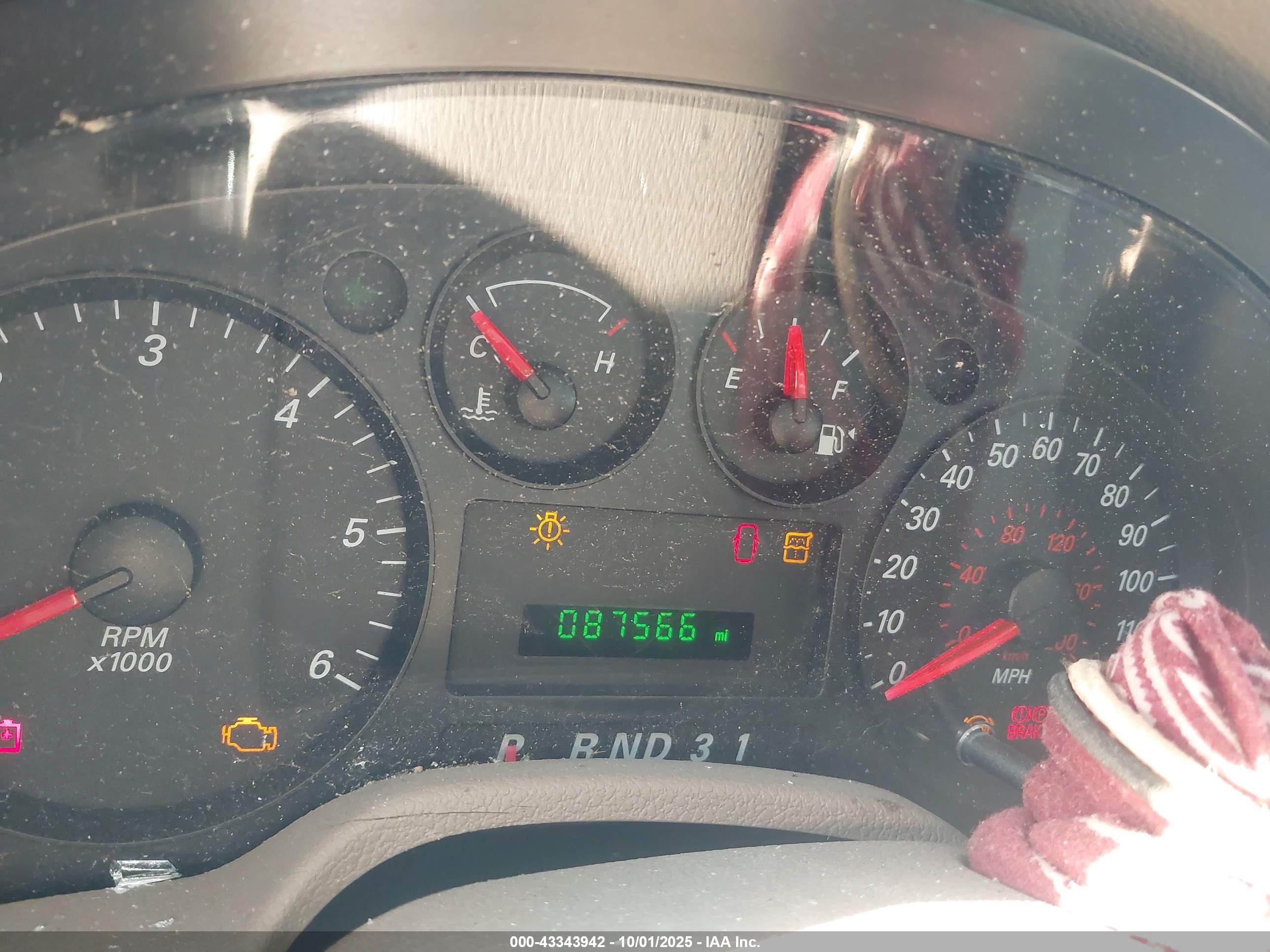 FORD FREESTAR image 7