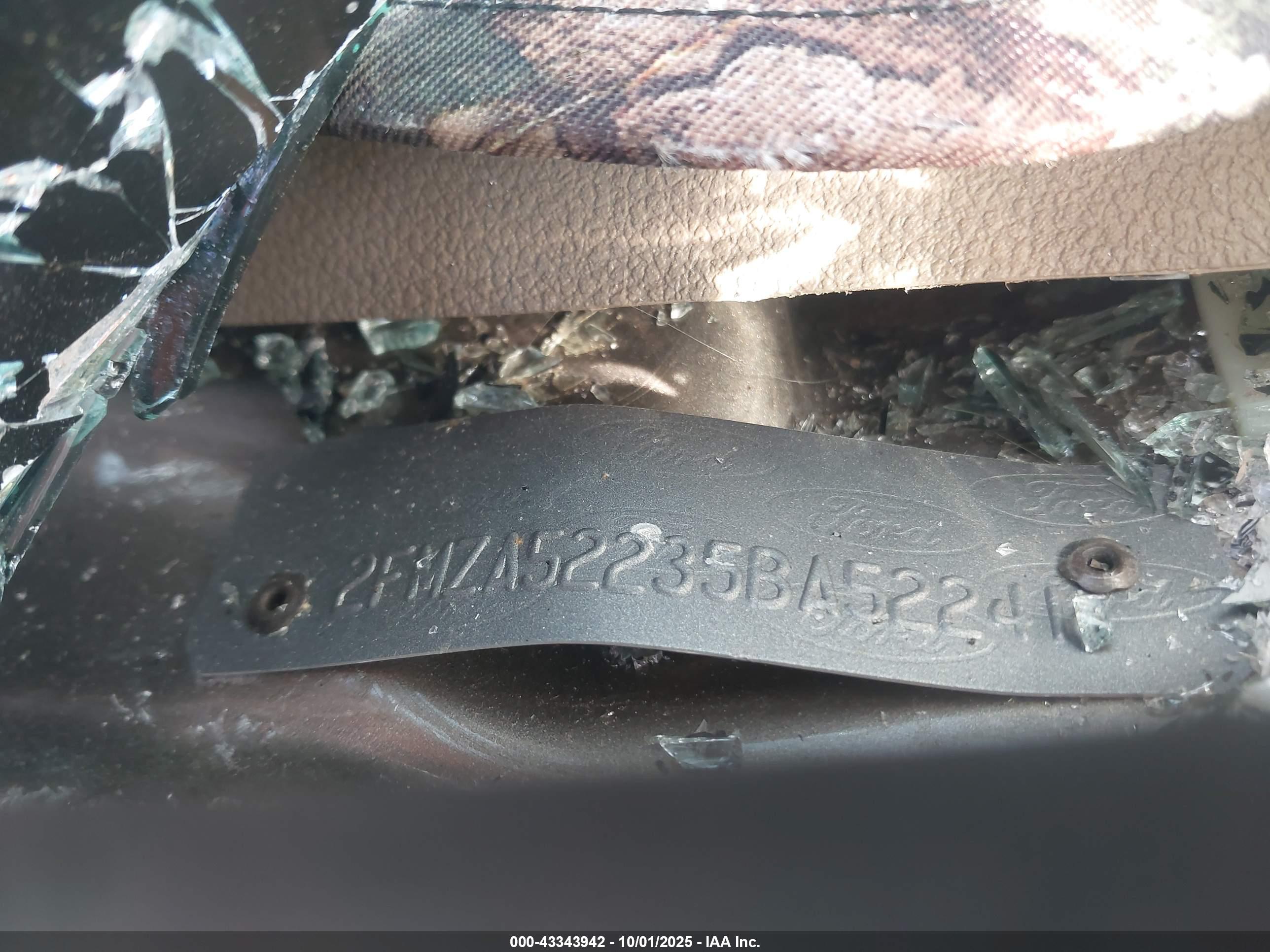 FORD FREESTAR image 9