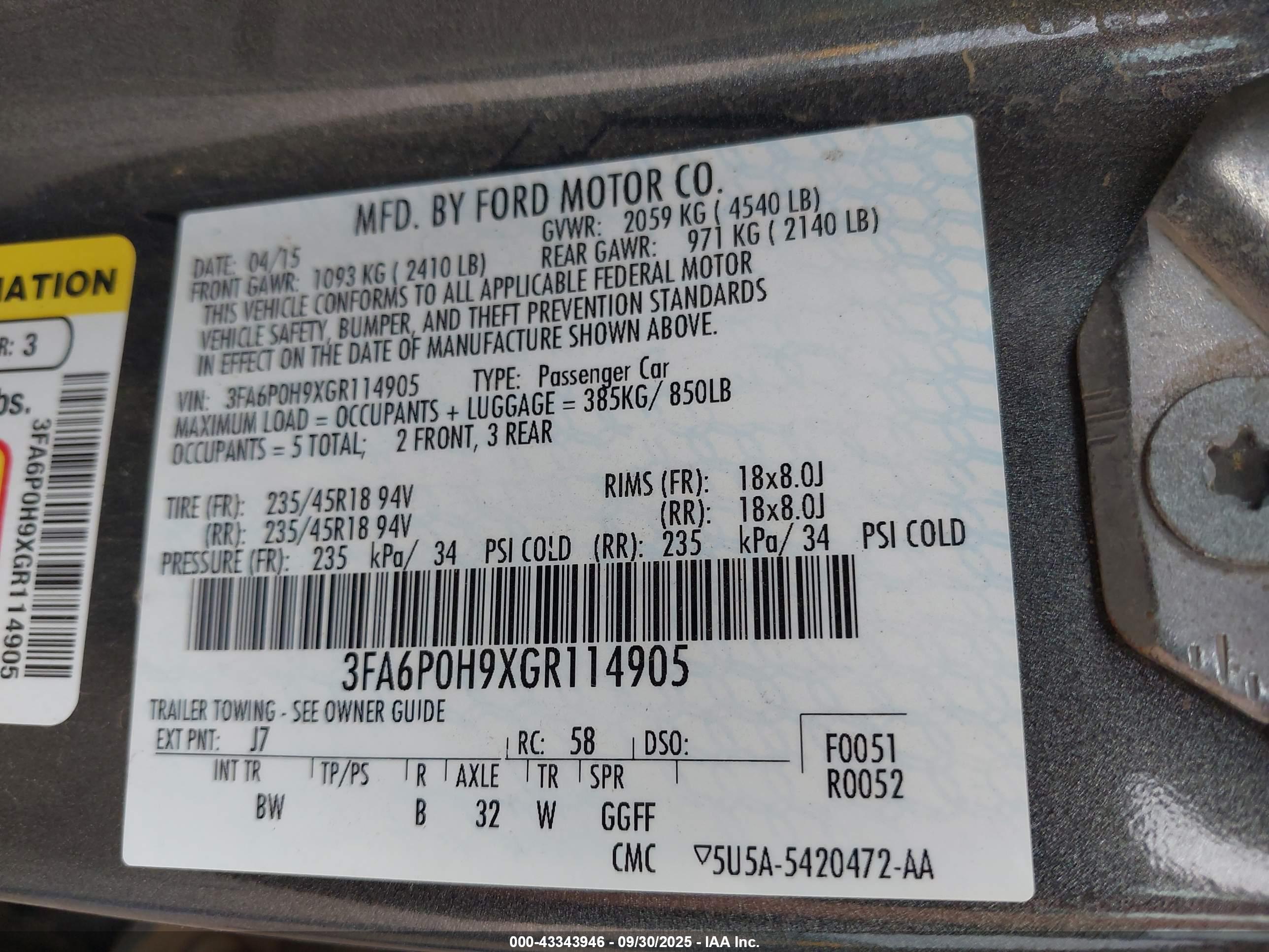 FORD FUSION image 9