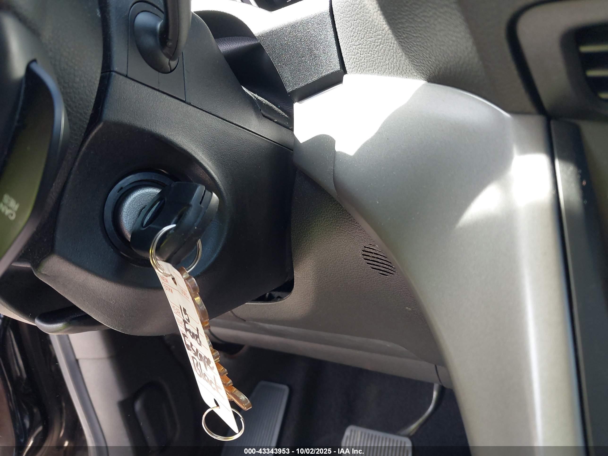 FORD ESCAPE image 11