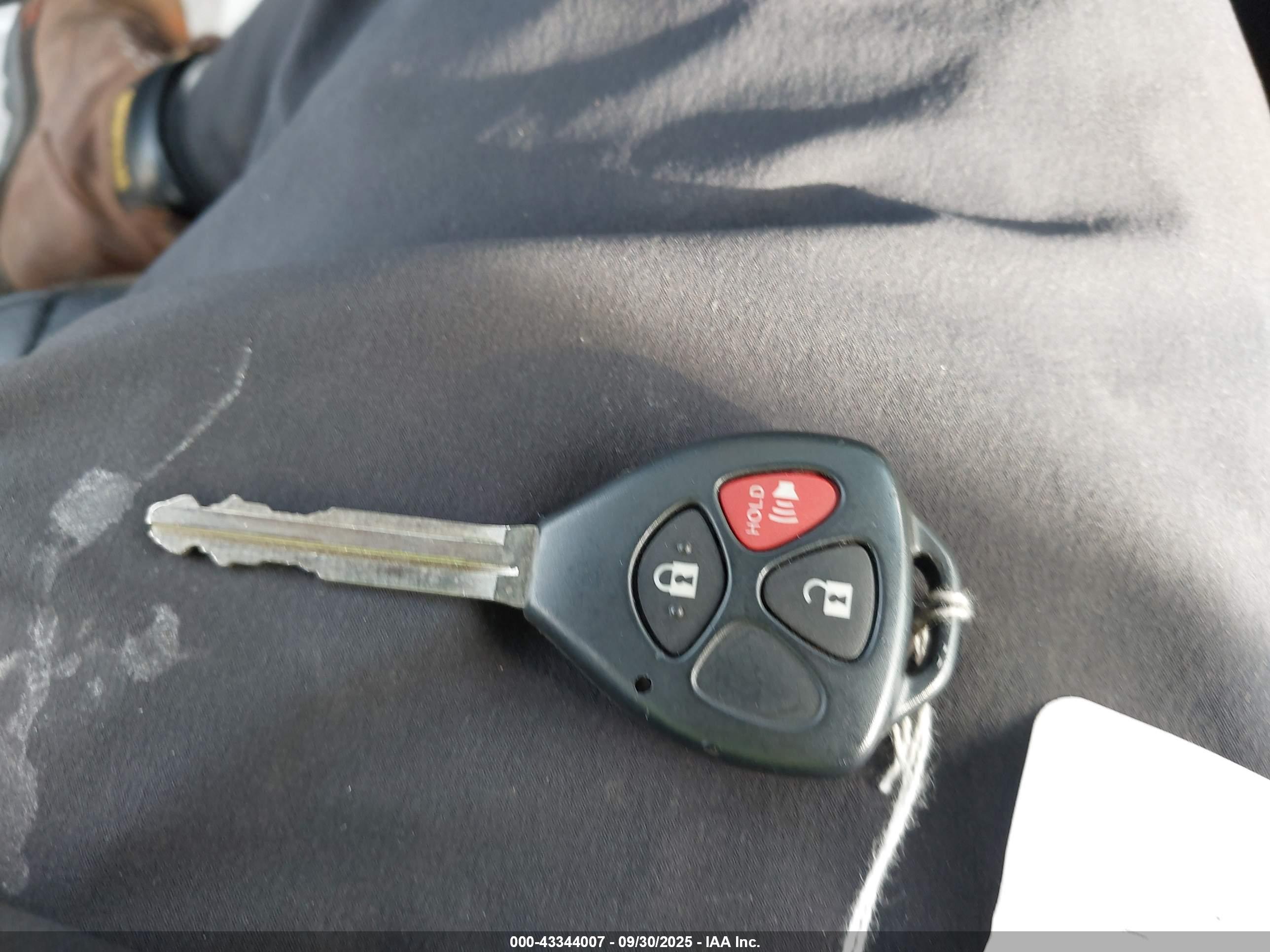 TOYOTA 4RUNNER image 11