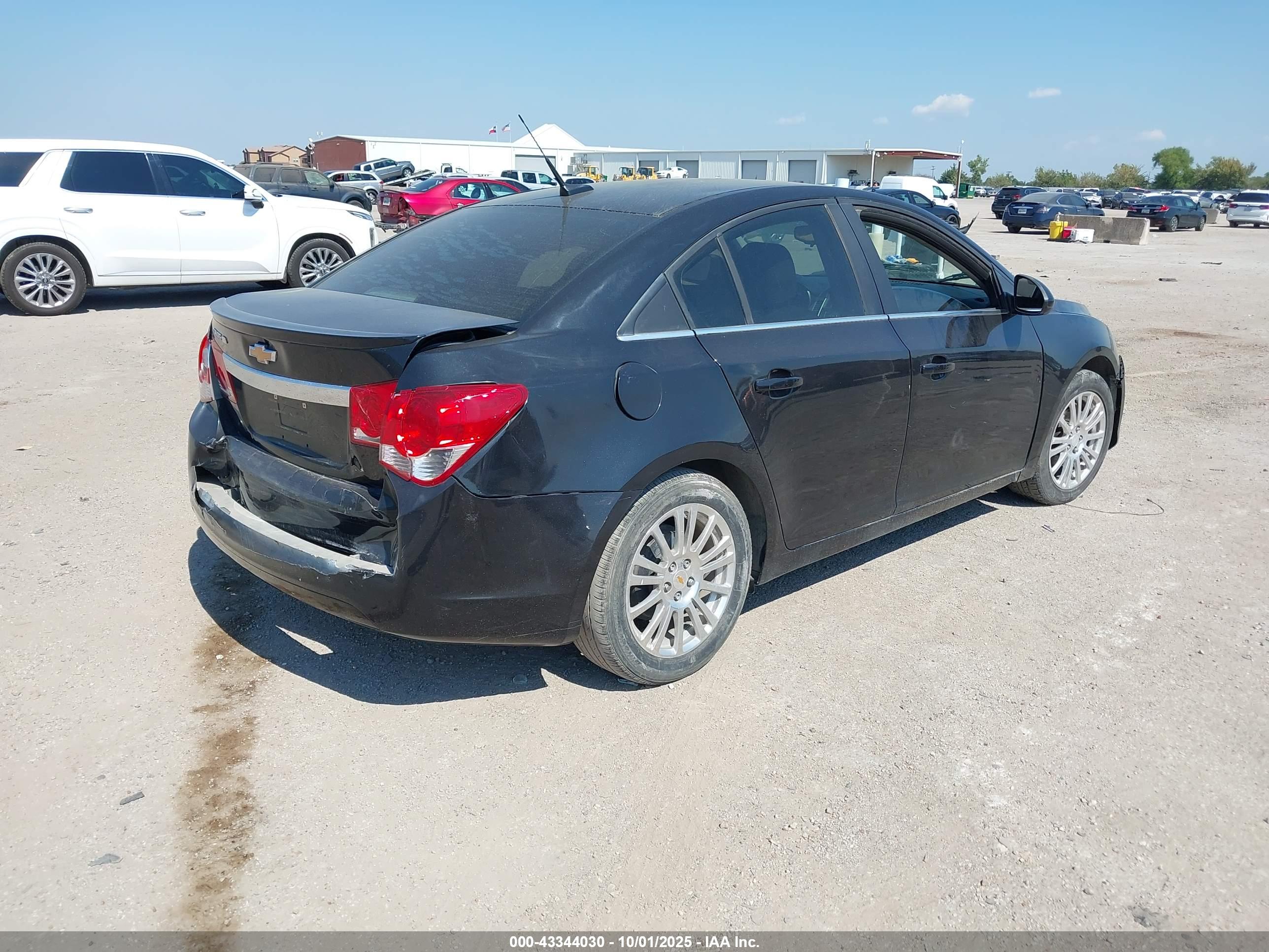 CHEVROLET CRUZE image 4