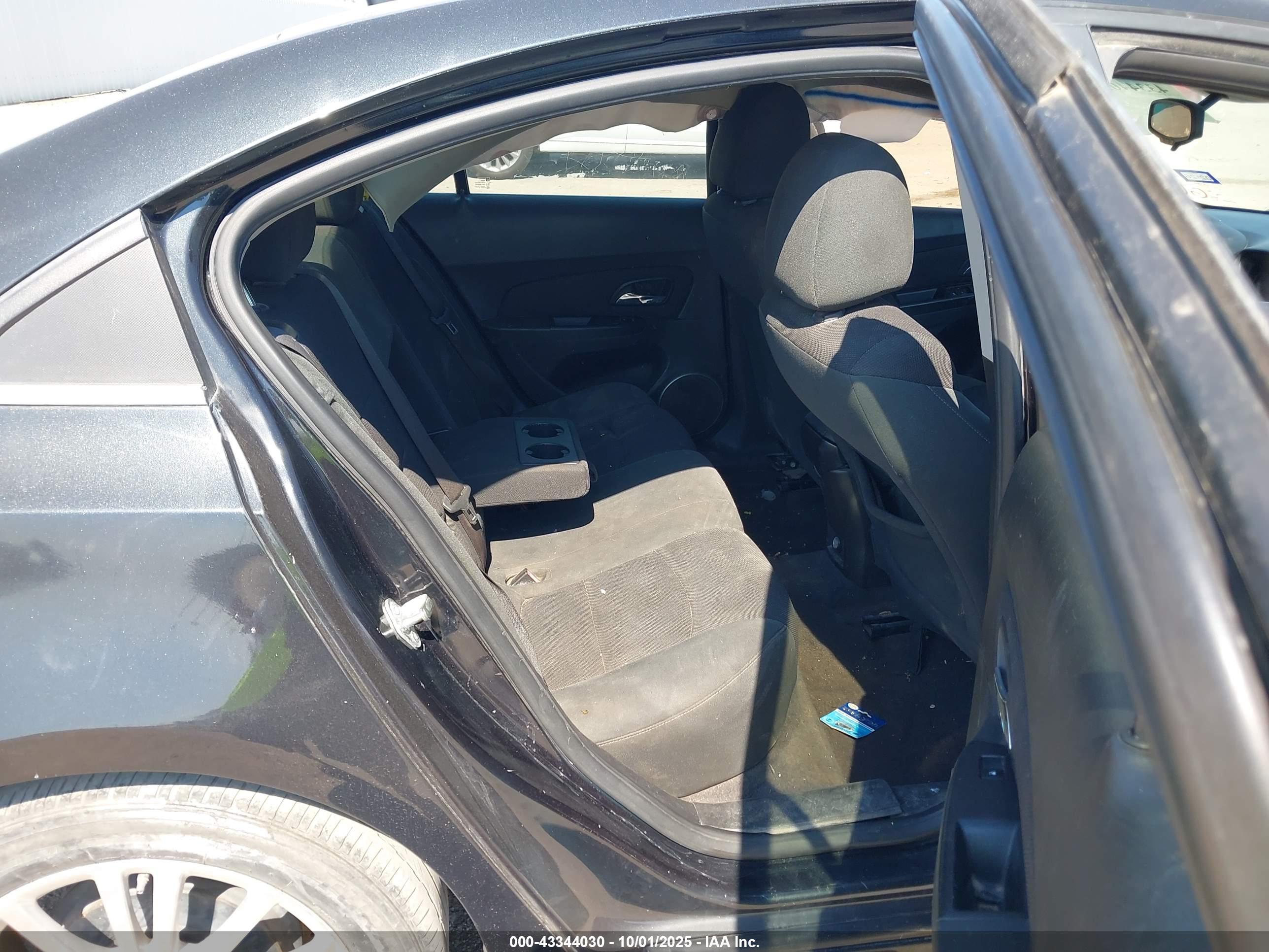 CHEVROLET CRUZE image 8