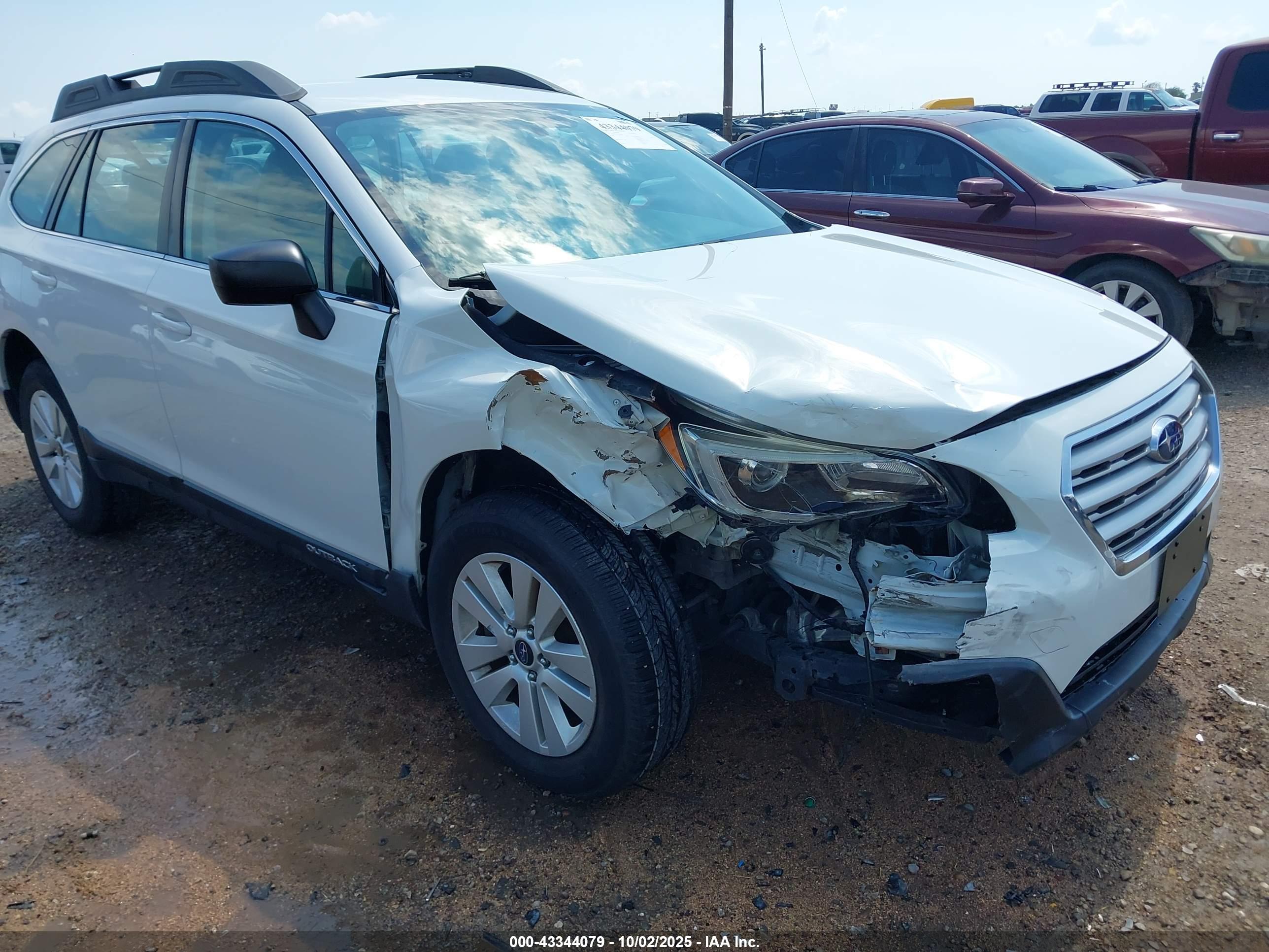 SUBARU OUTBACK image 6