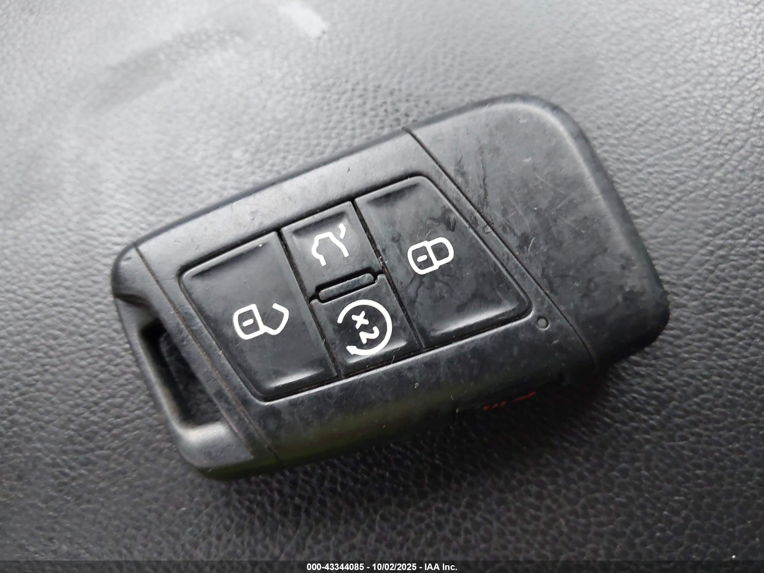VOLKSWAGEN ATLAS image 11