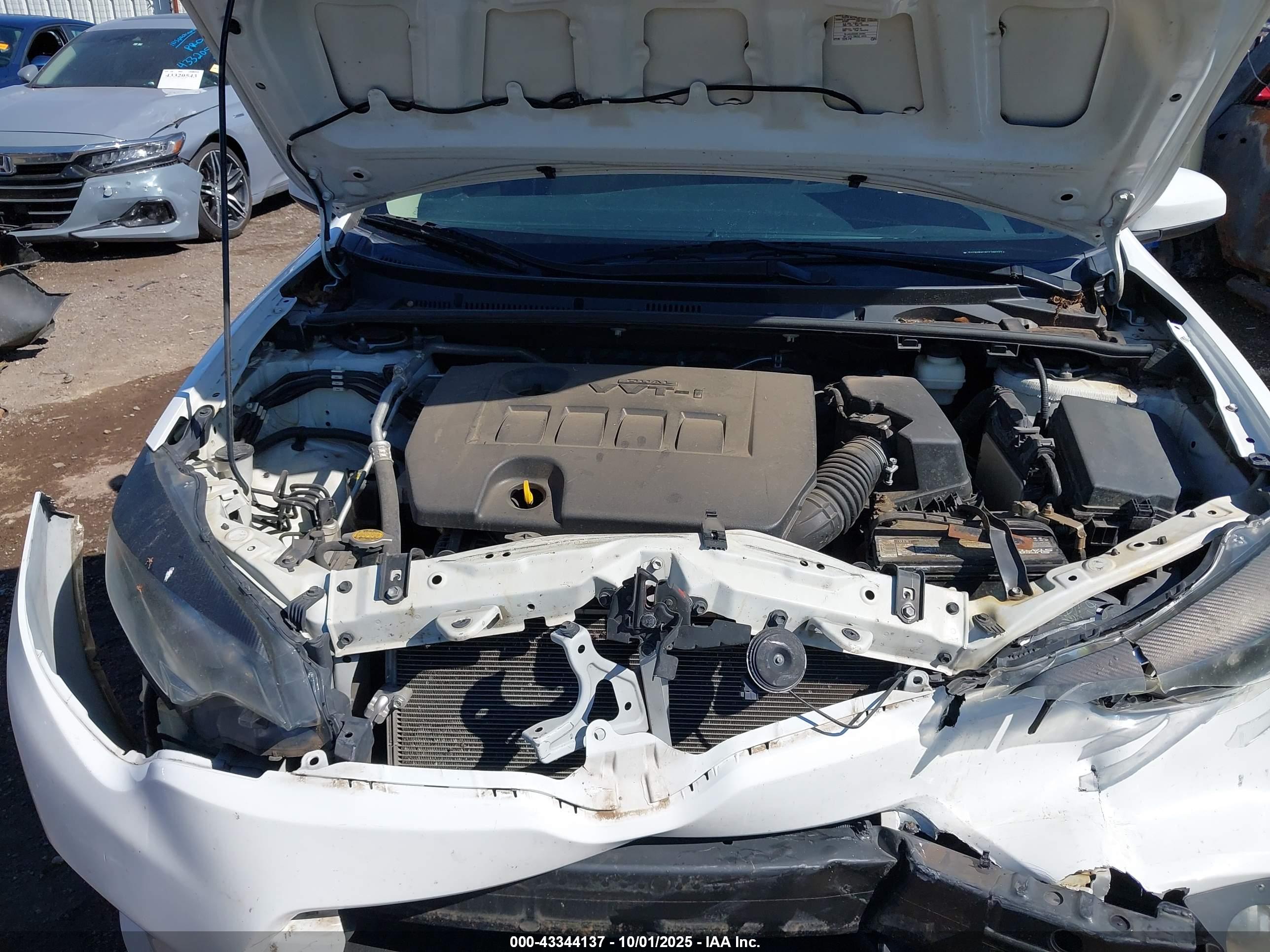TOYOTA COROLLA image 10