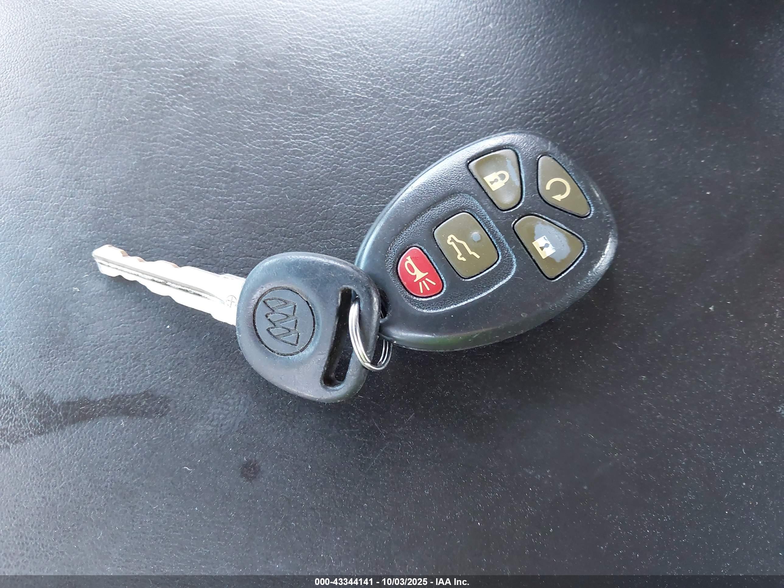 BUICK ENCLAVE image 11