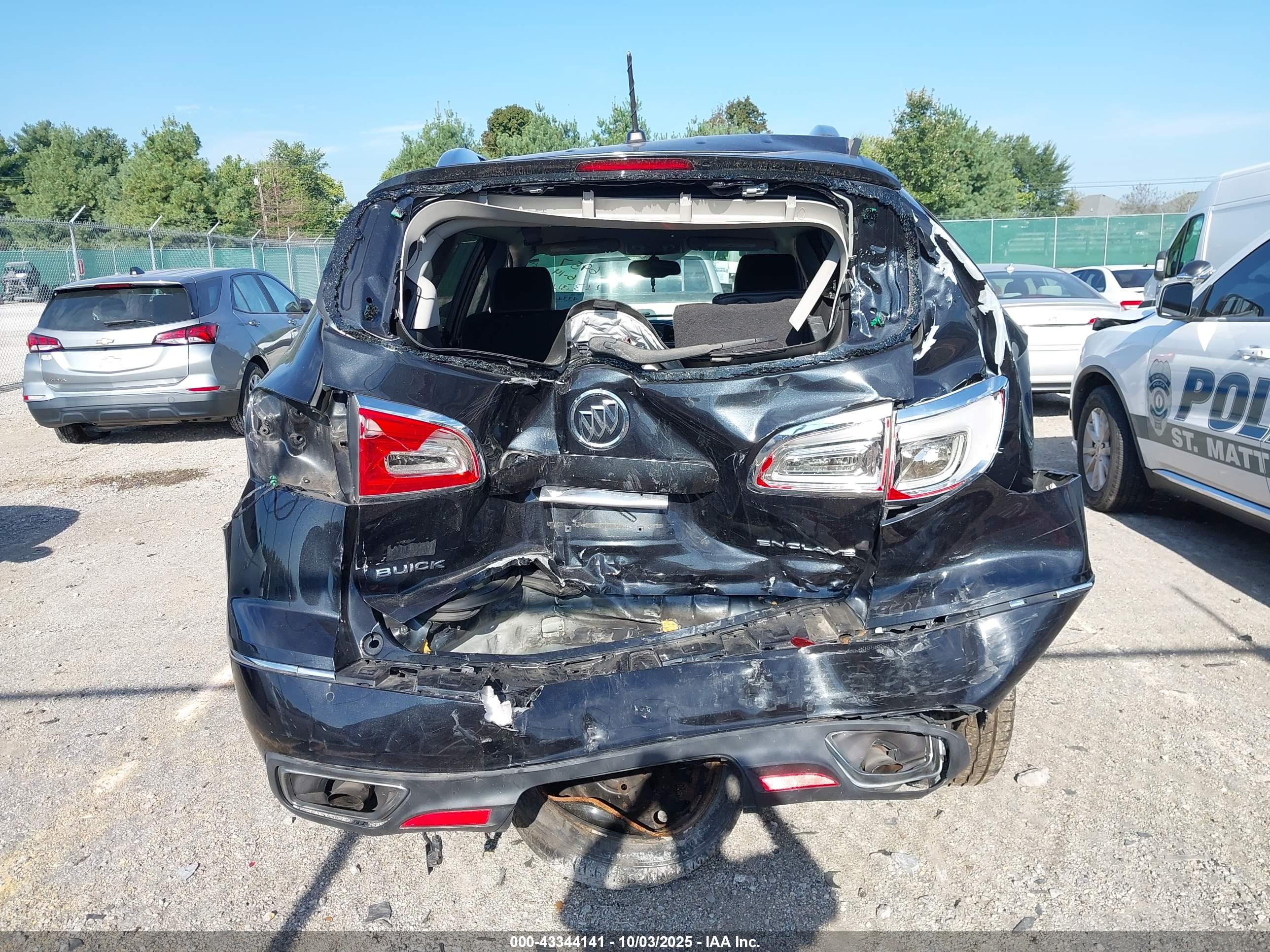 BUICK ENCLAVE image 6