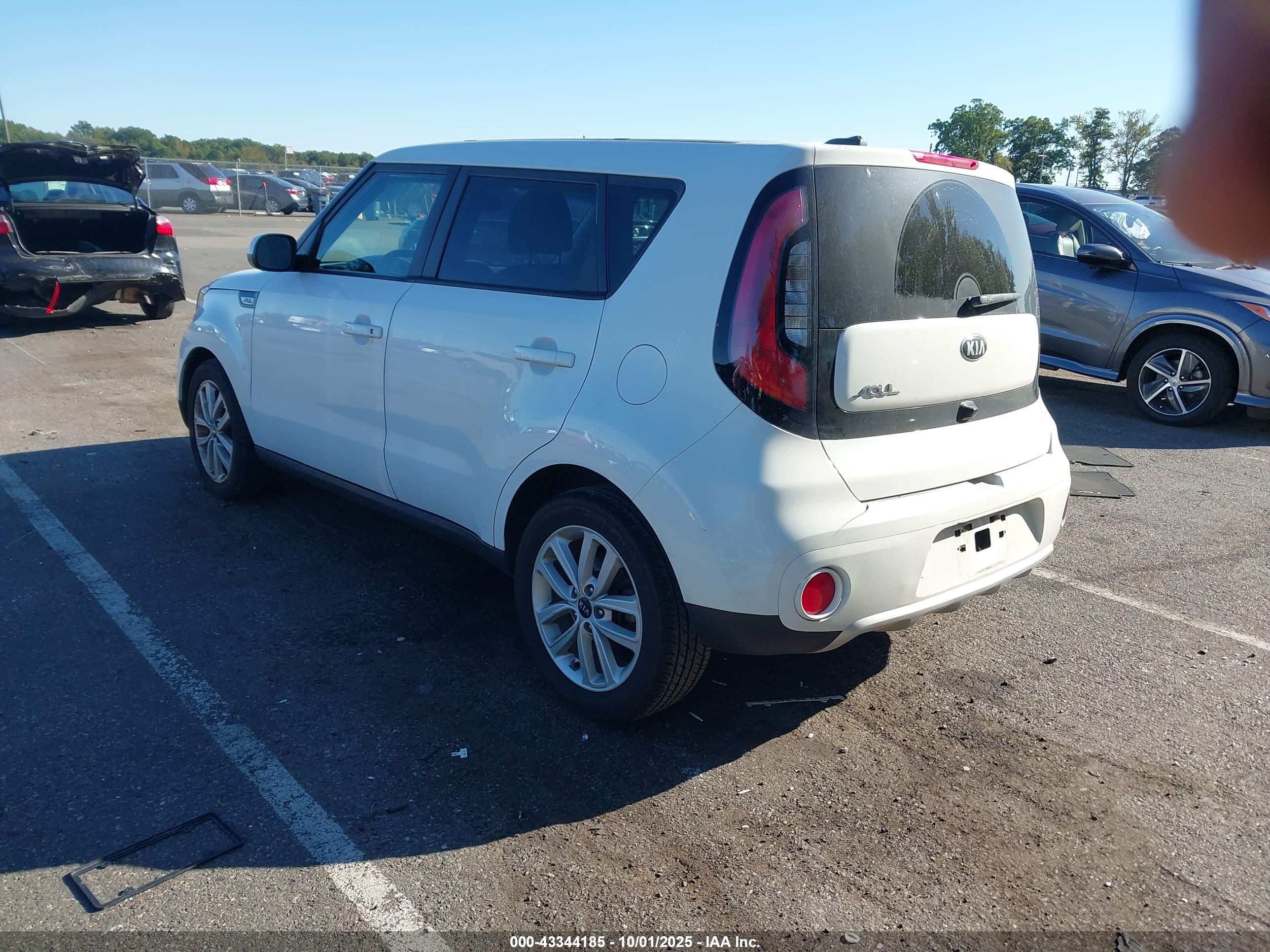 KIA SOUL image 3