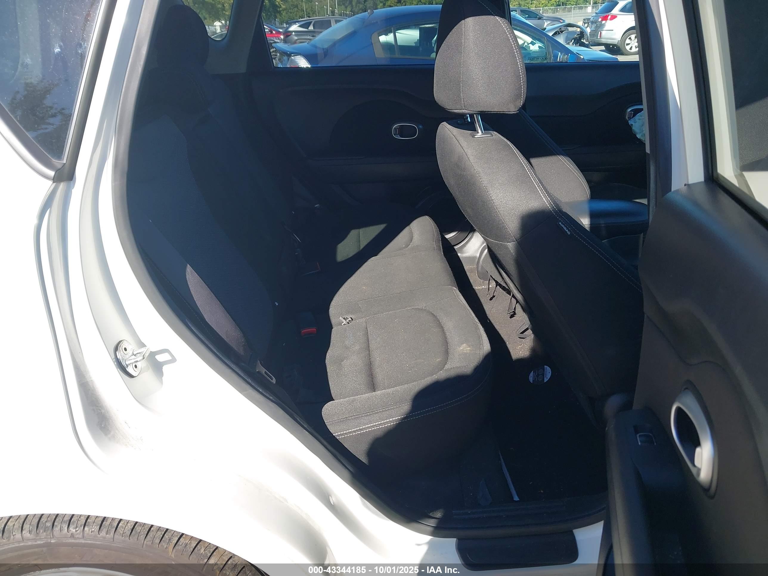KIA SOUL image 8