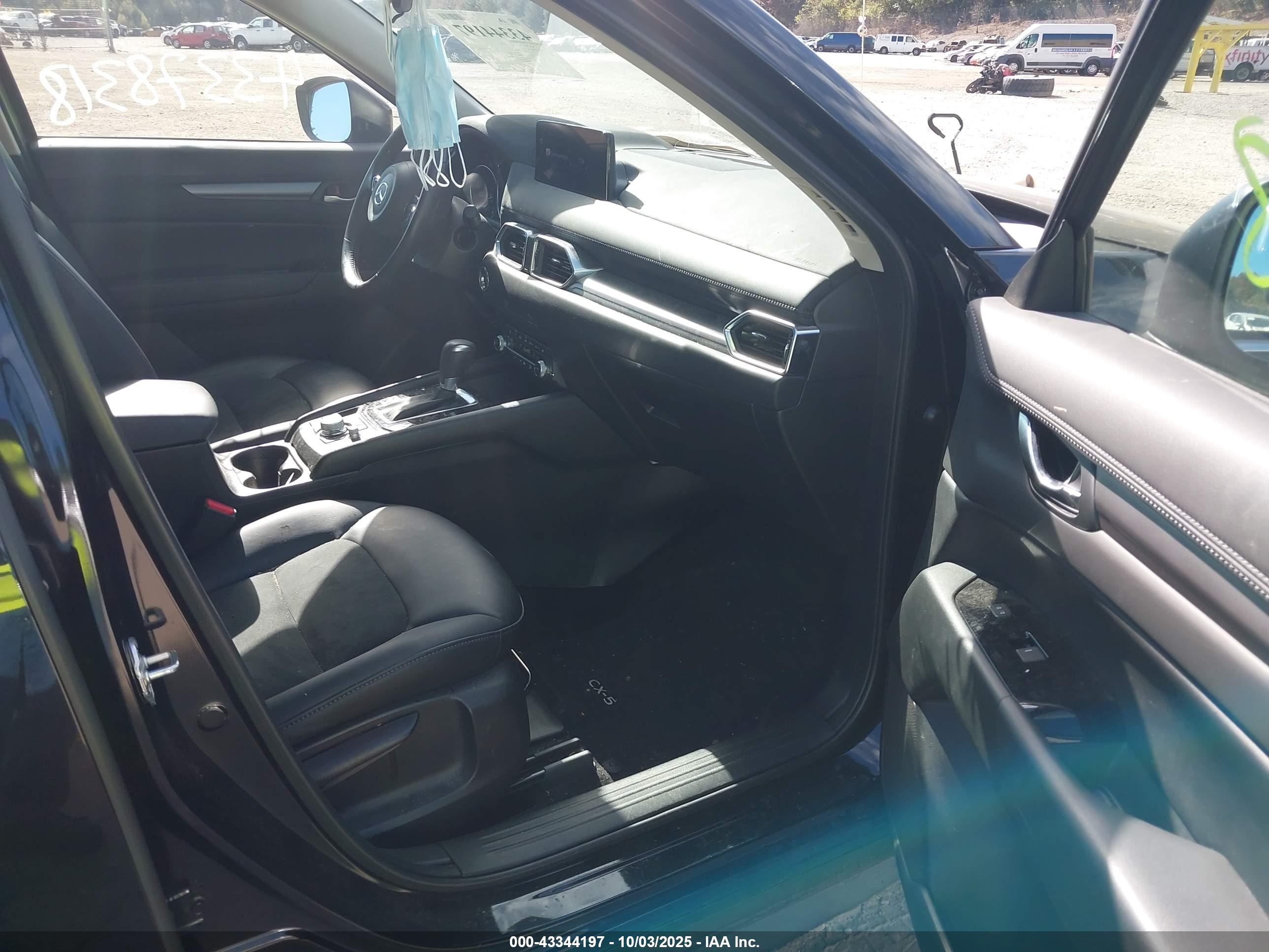 MAZDA CX-5 image 5