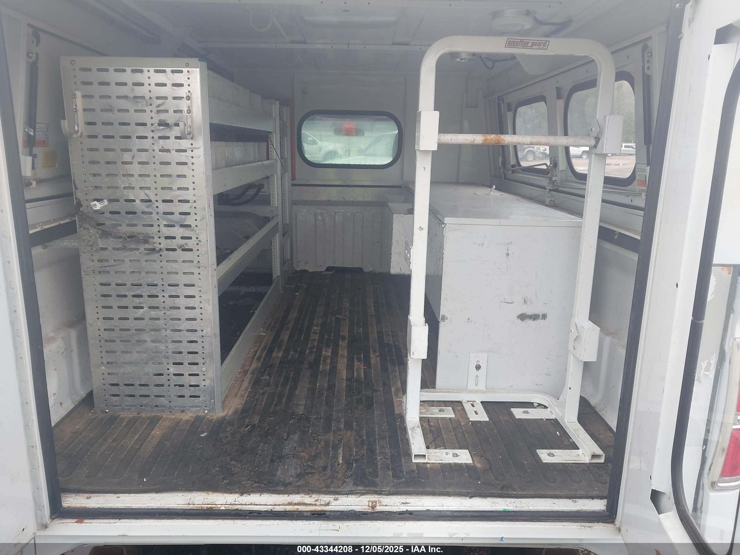FORD F-150 image 8