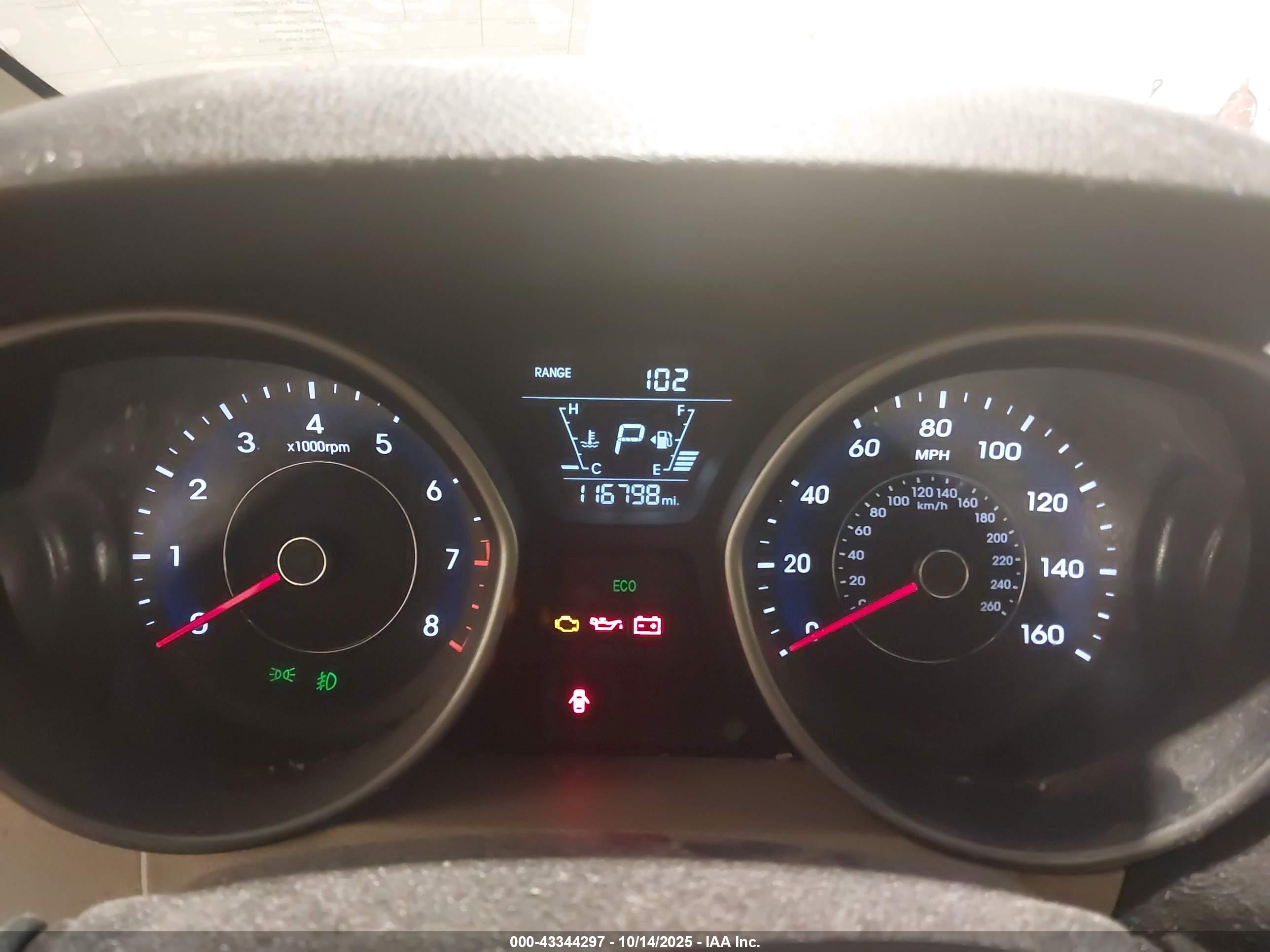 HYUNDAI ELANTRA image 7