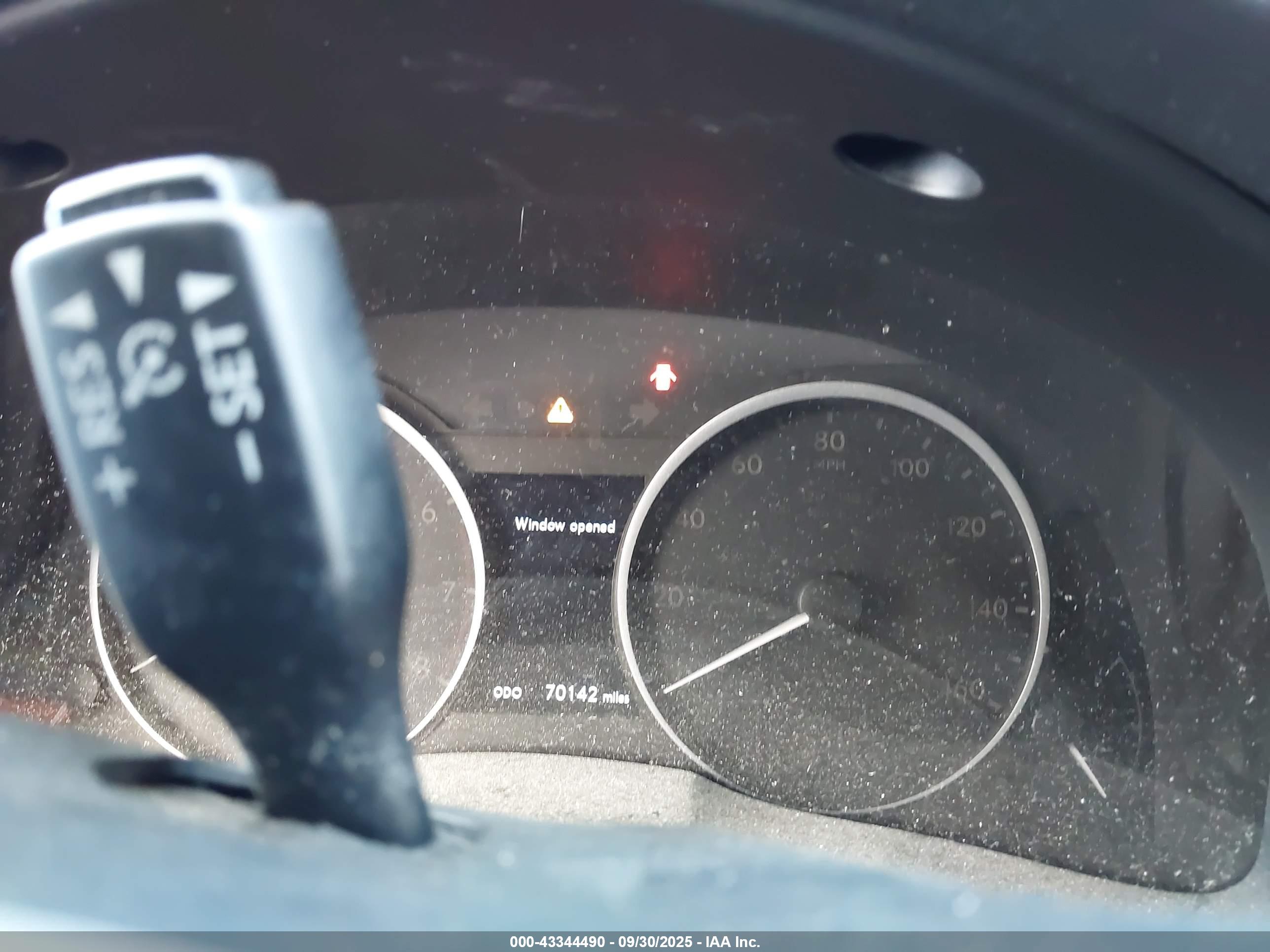LEXUS ES image 7