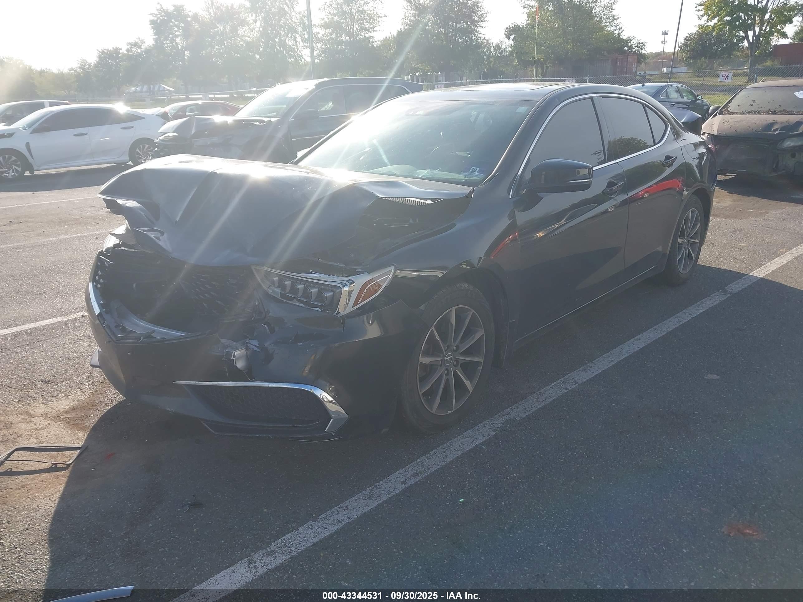 ACURA TLX image 2