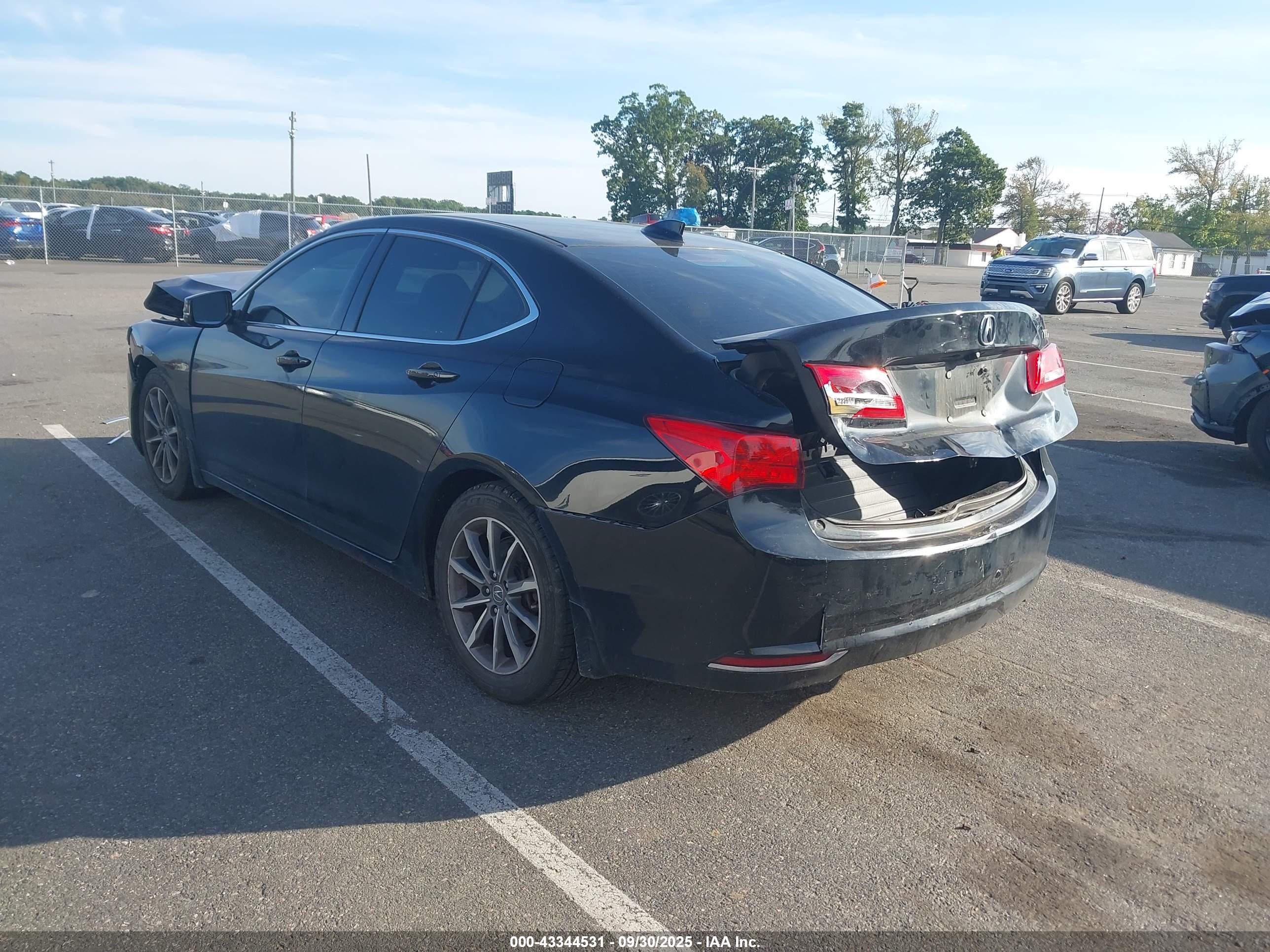 ACURA TLX image 3