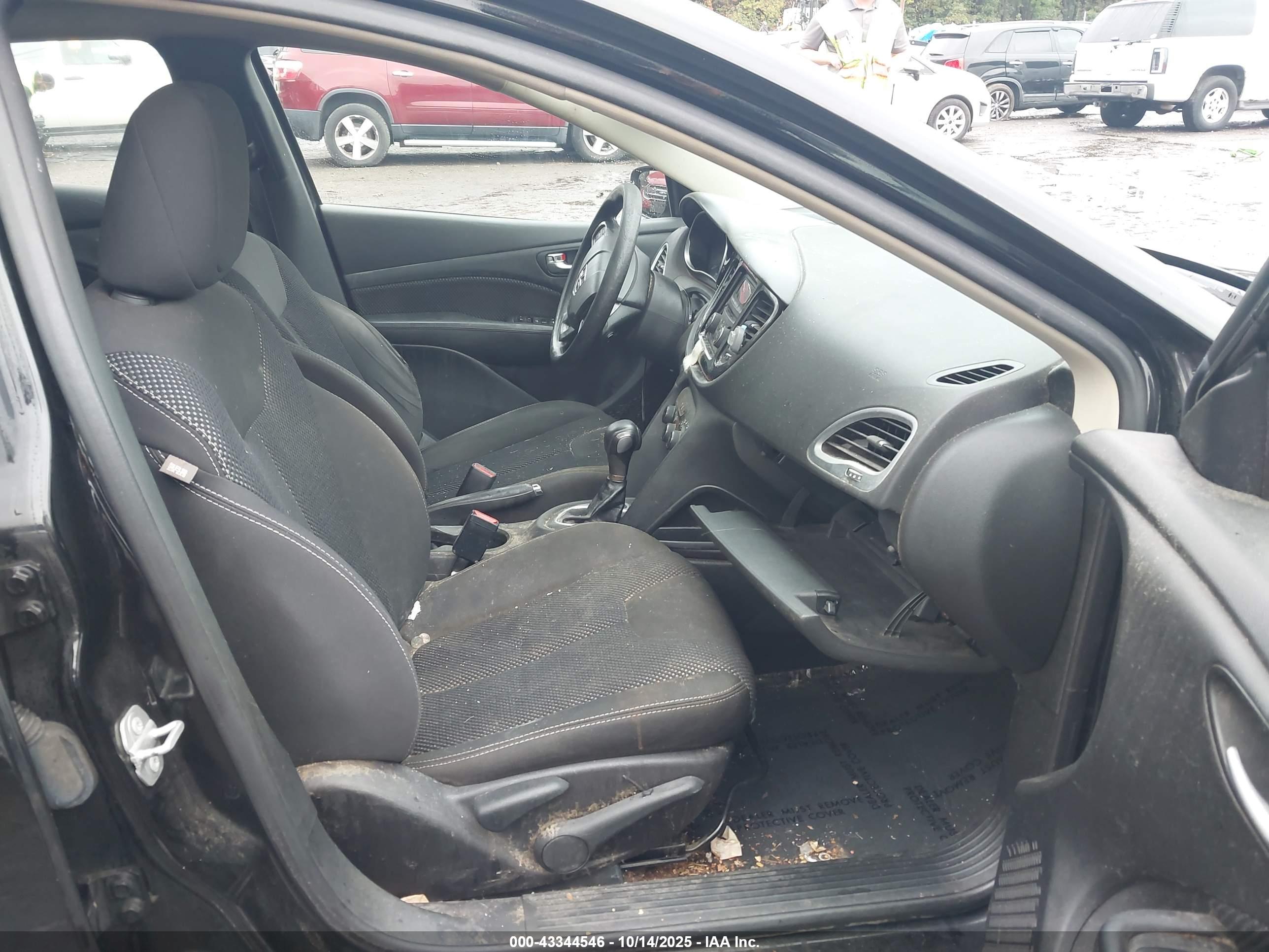 DODGE DART image 5