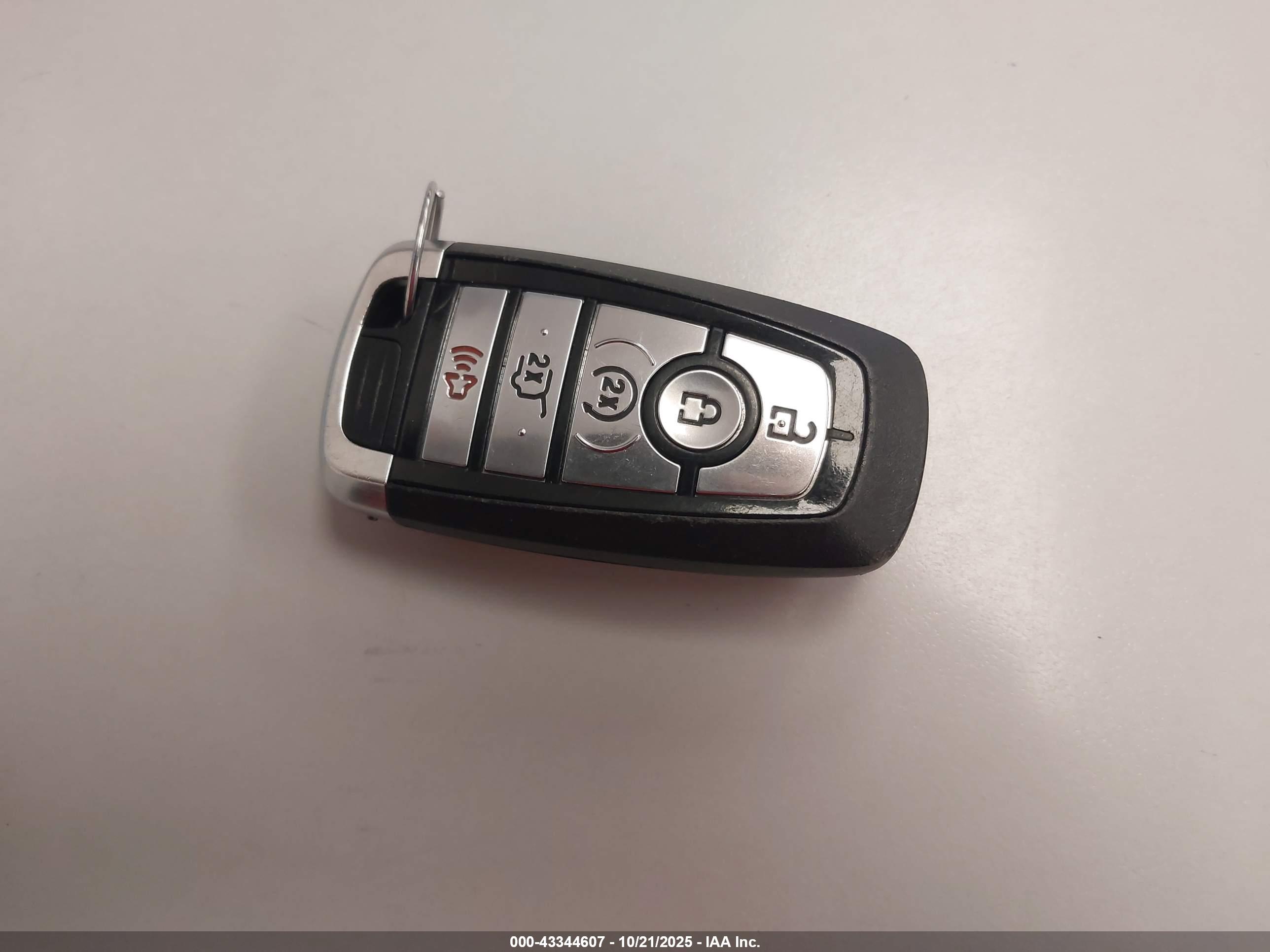 FORD ESCAPE image 11