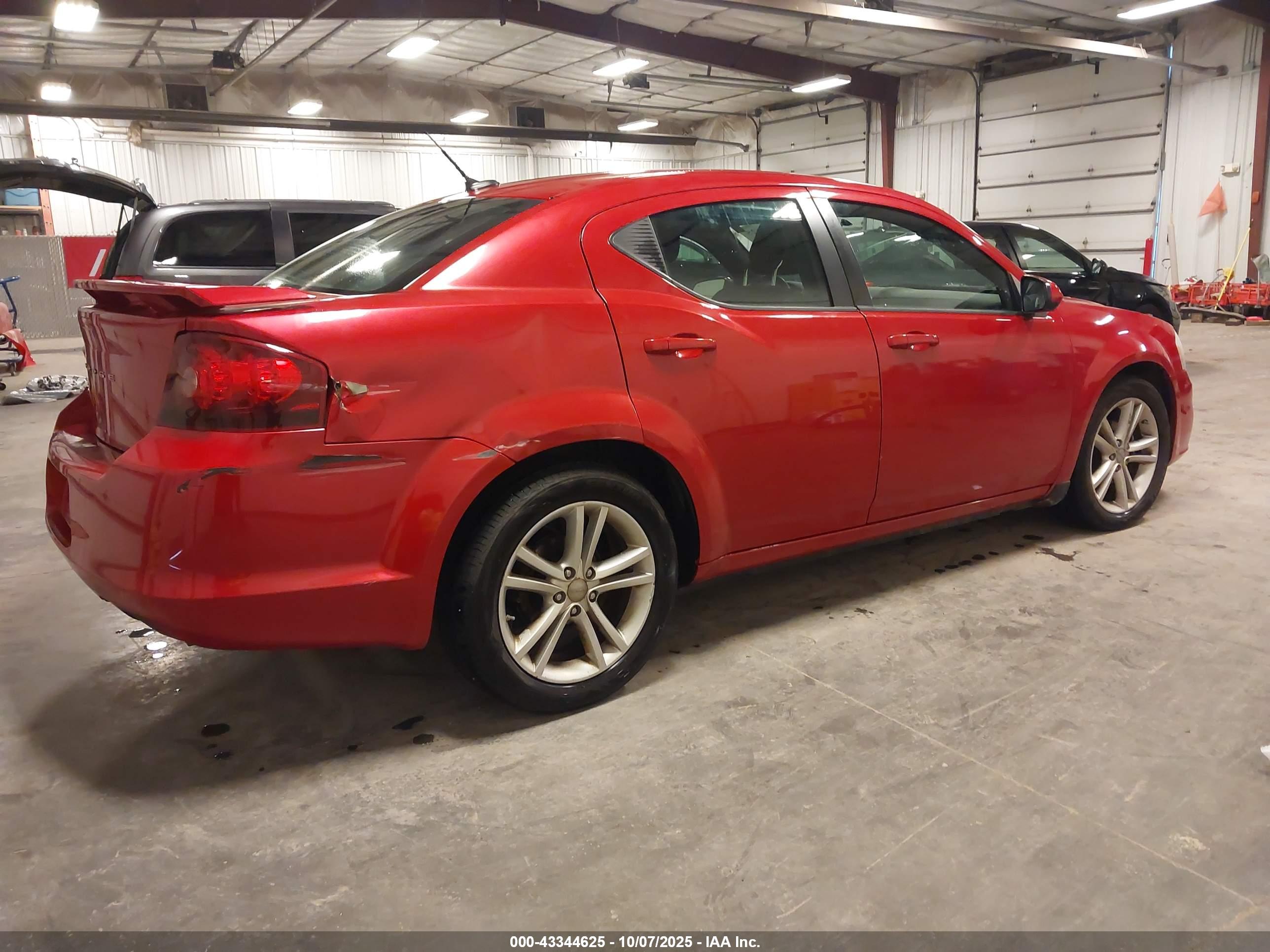 DODGE AVENGER image 4