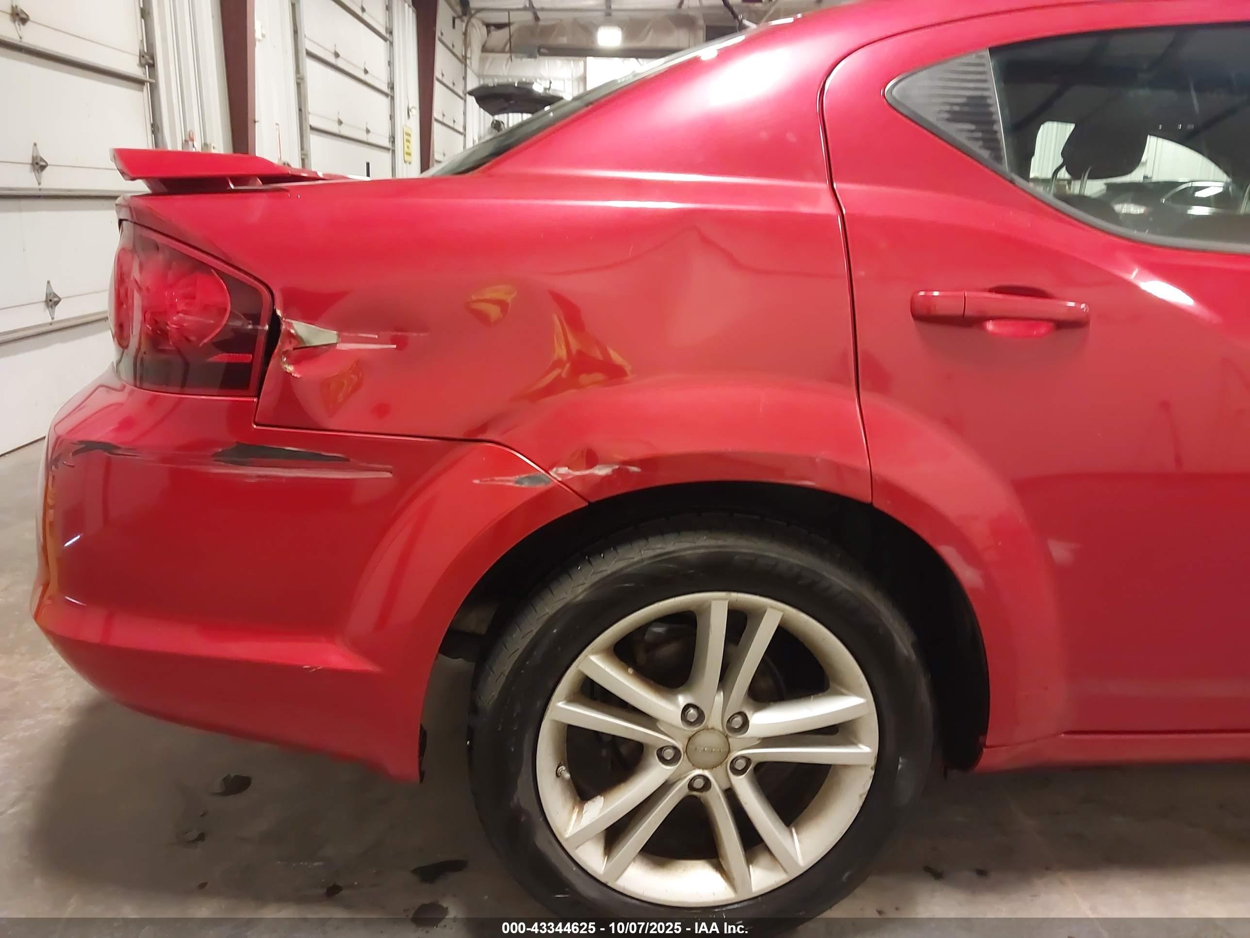 DODGE AVENGER image 6