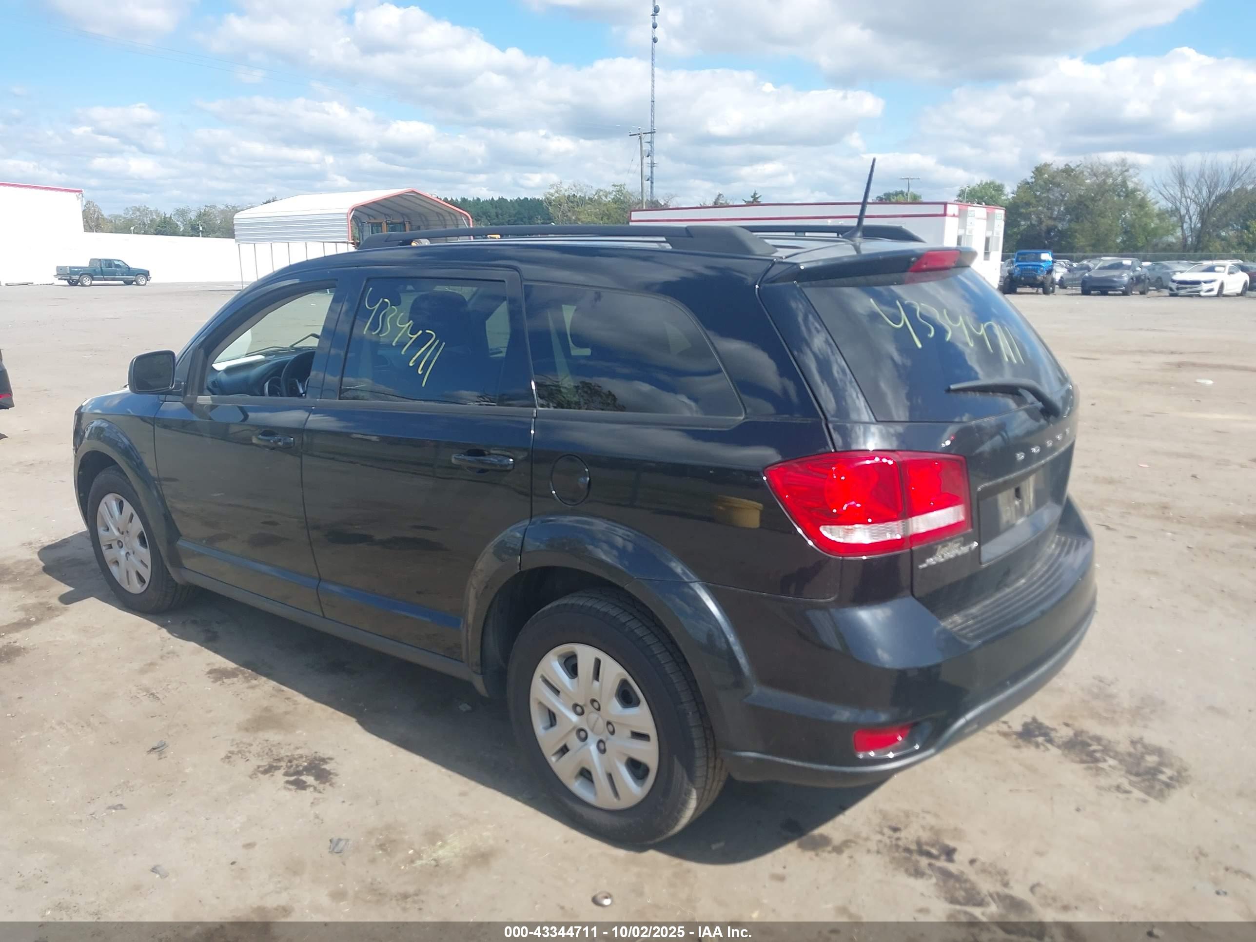 DODGE JOURNEY image 3