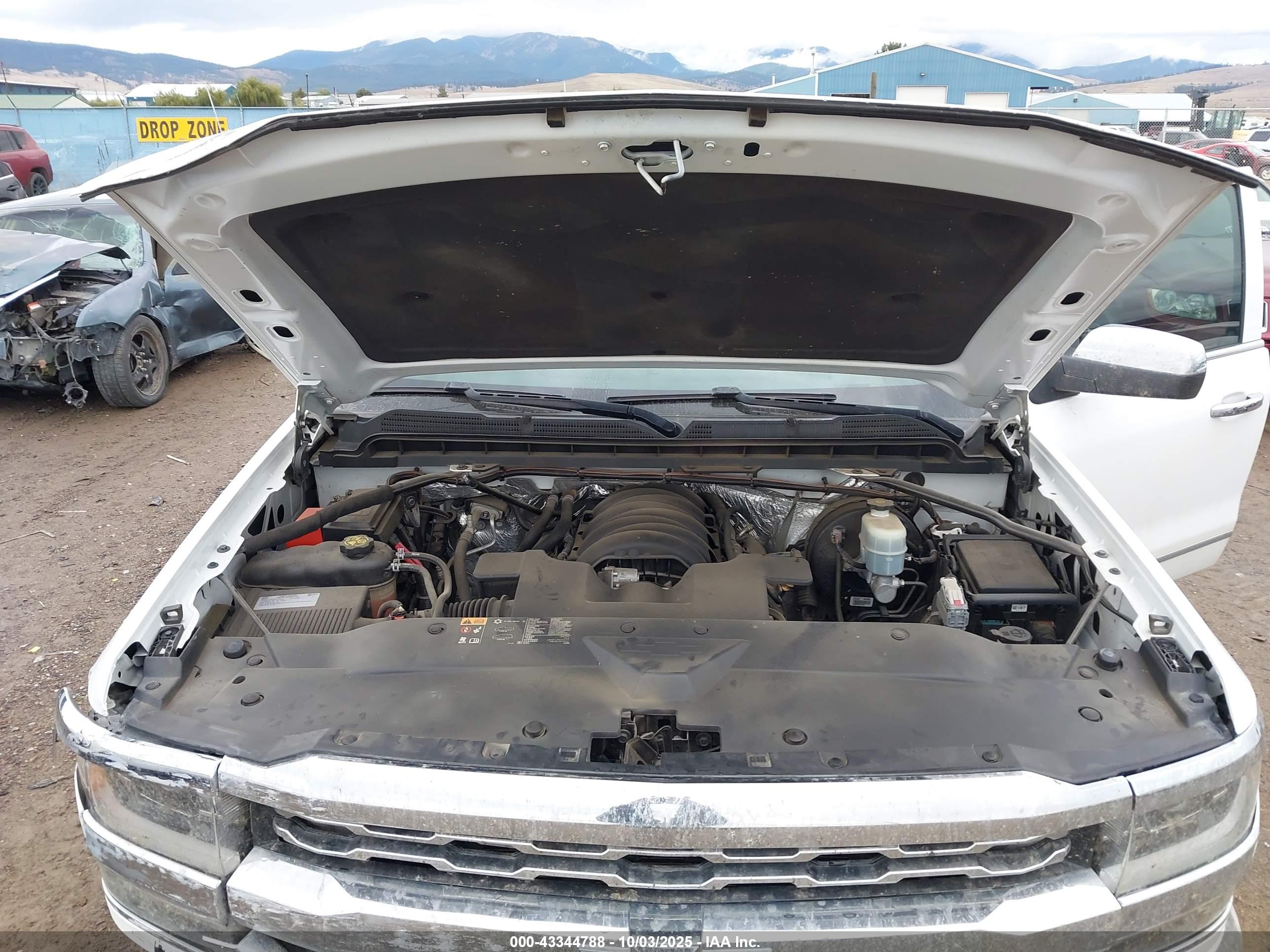 CHEVROLET SILVERADO image 10