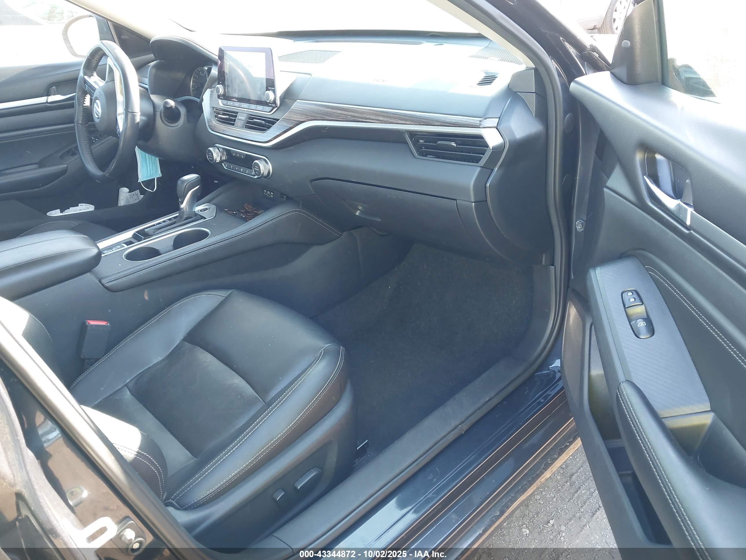 NISSAN ALTIMA image 5