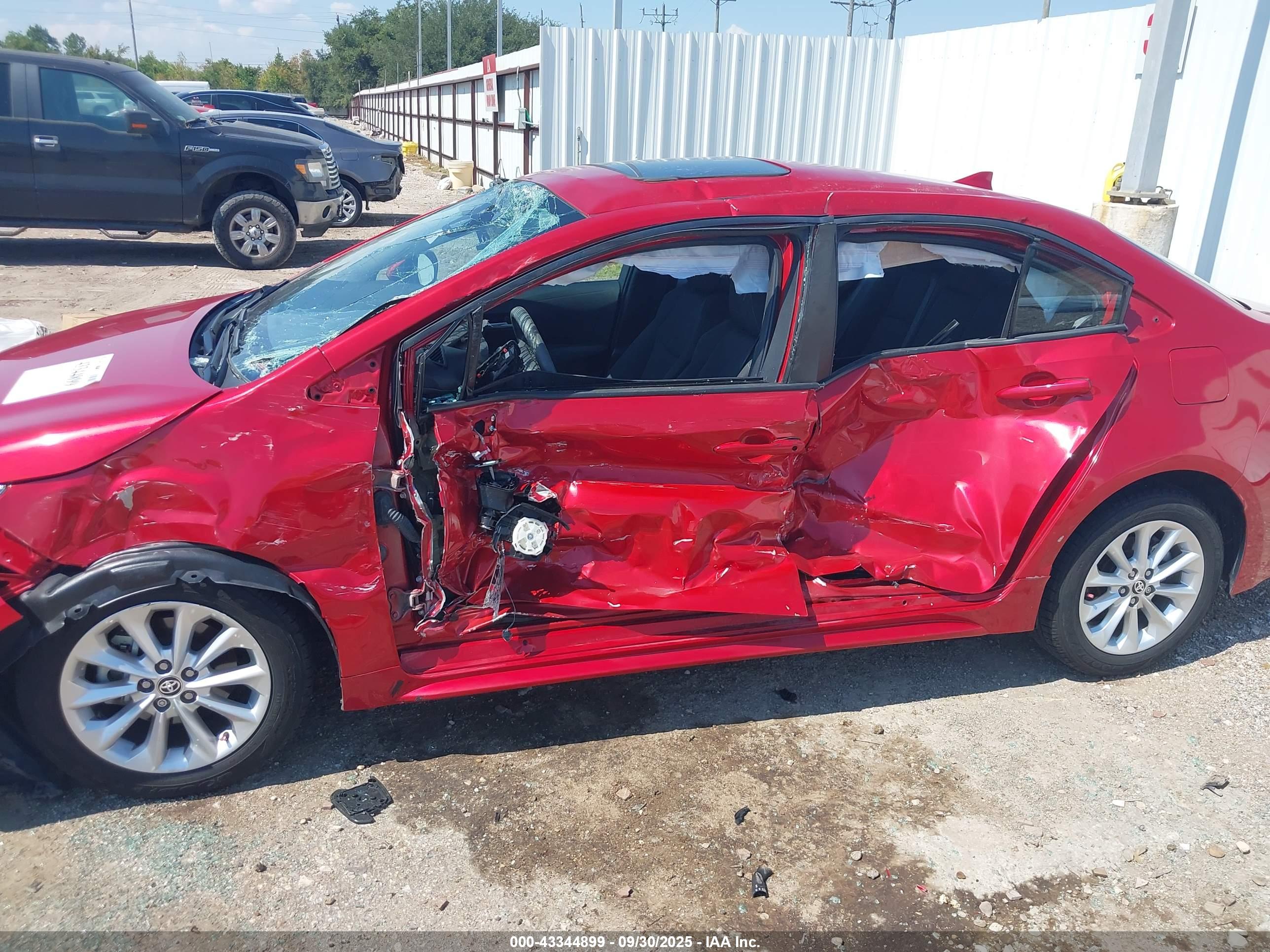 TOYOTA COROLLA image 6
