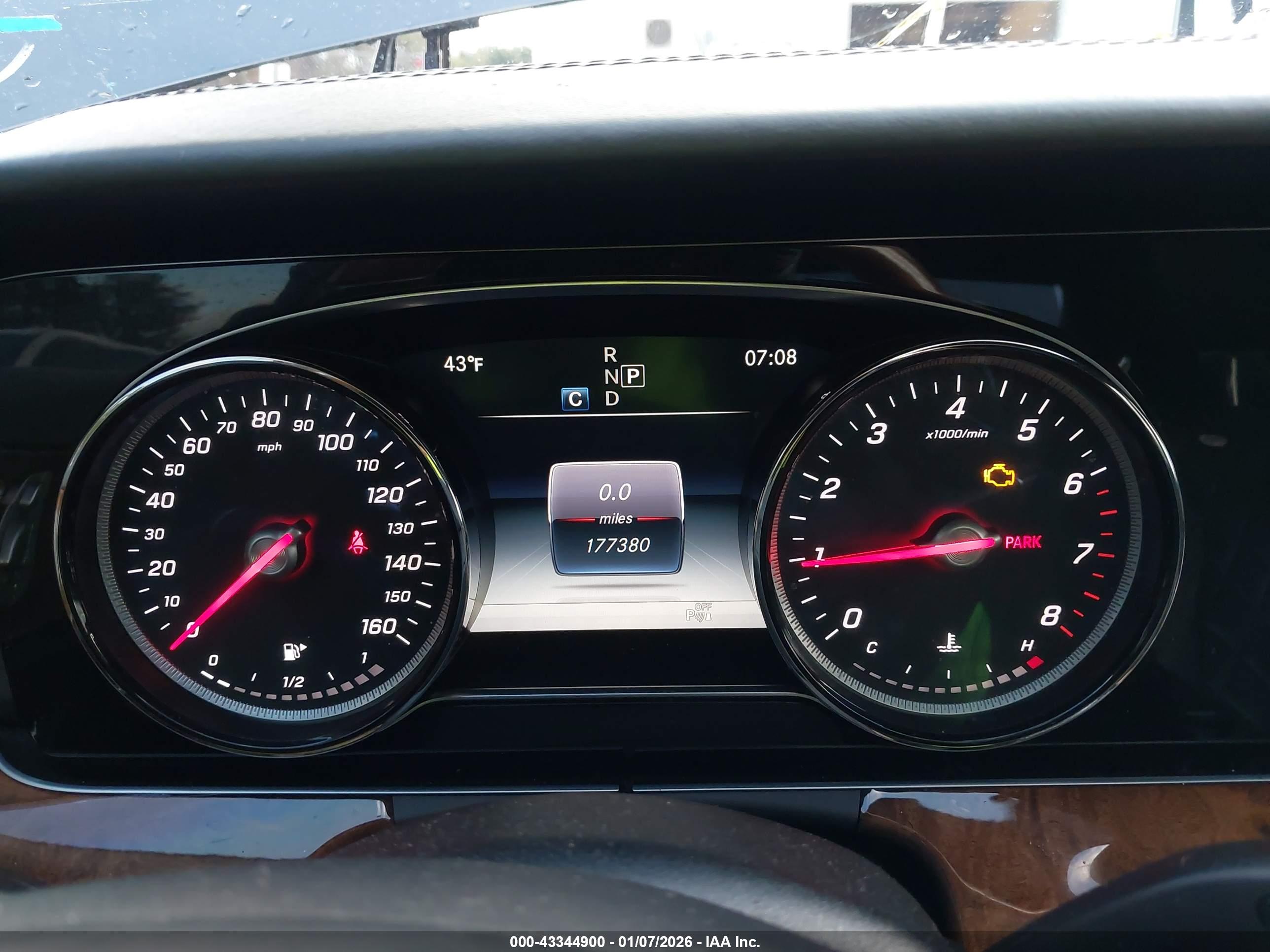 MERCEDES-BENZ E image 7