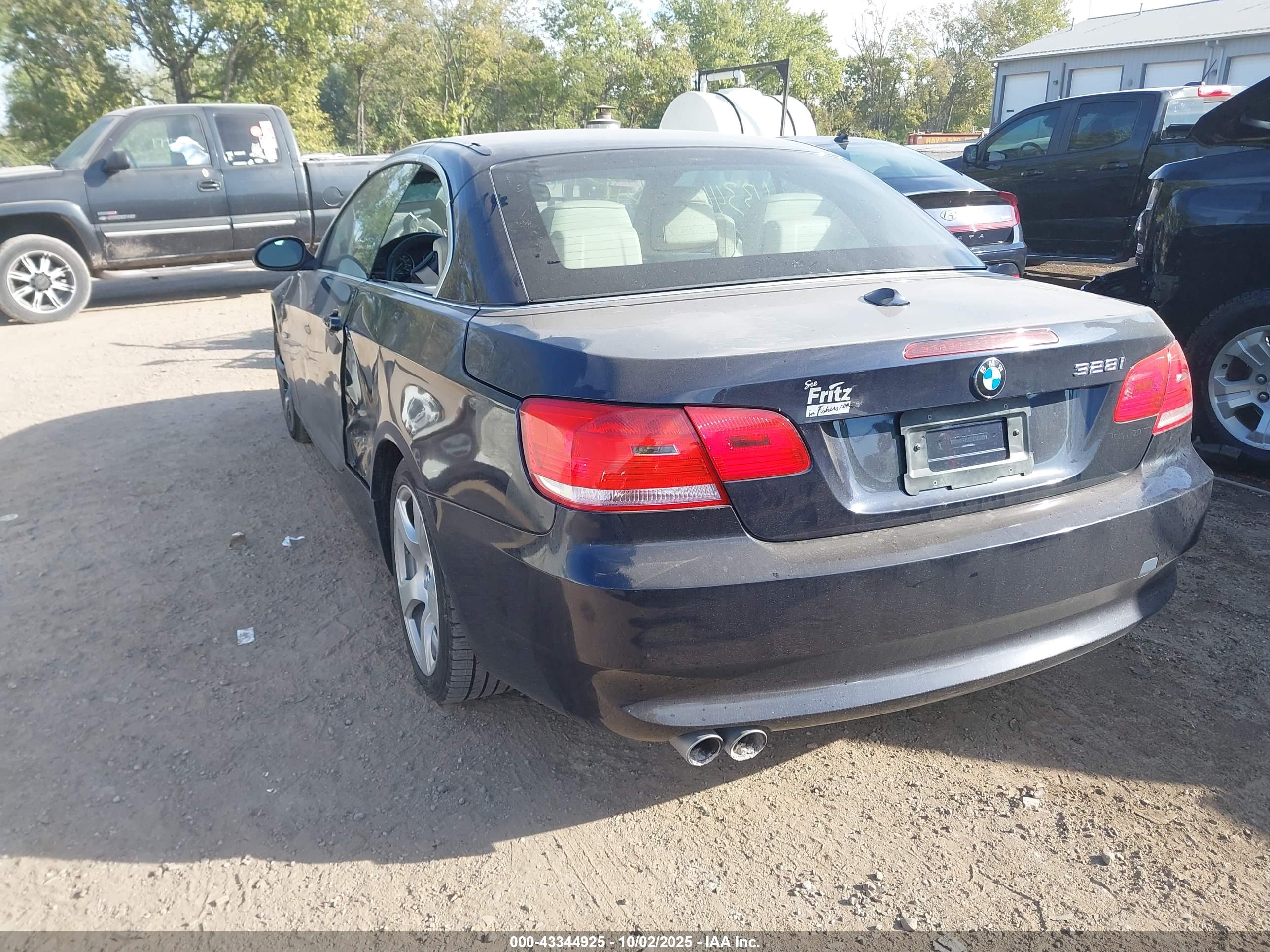 BMW 328I image 3
