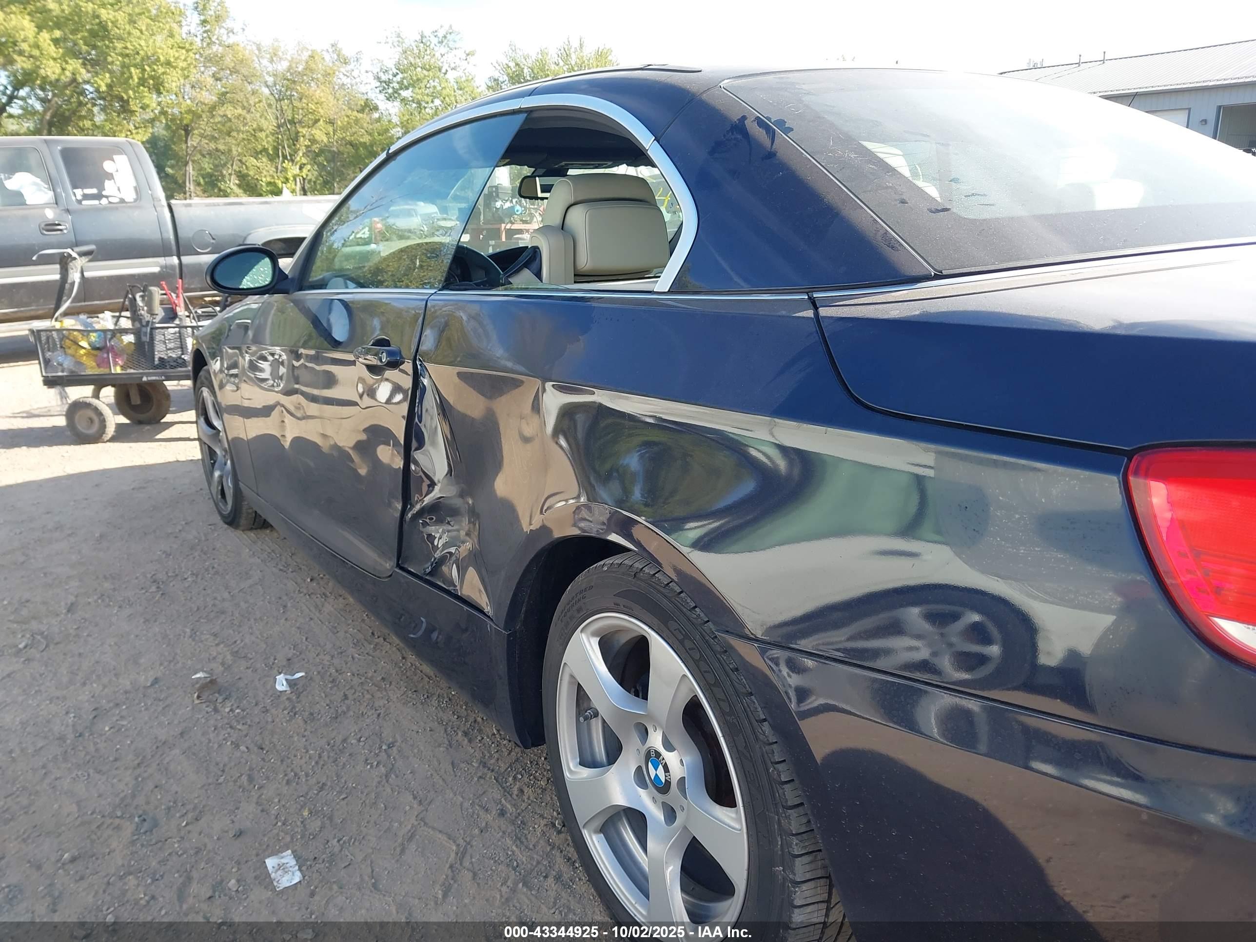 BMW 328I image 6