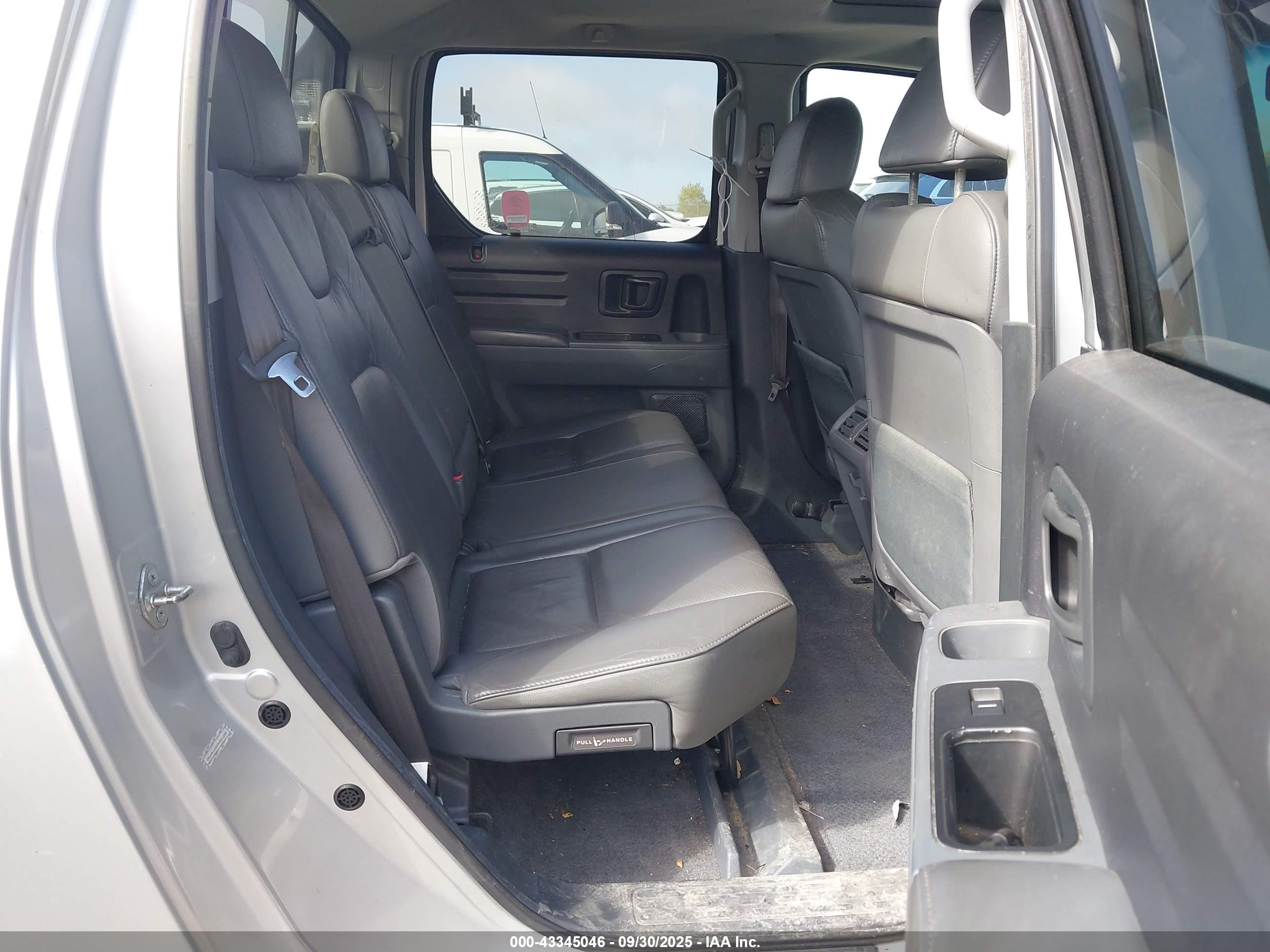 HONDA RIDGELINE image 8