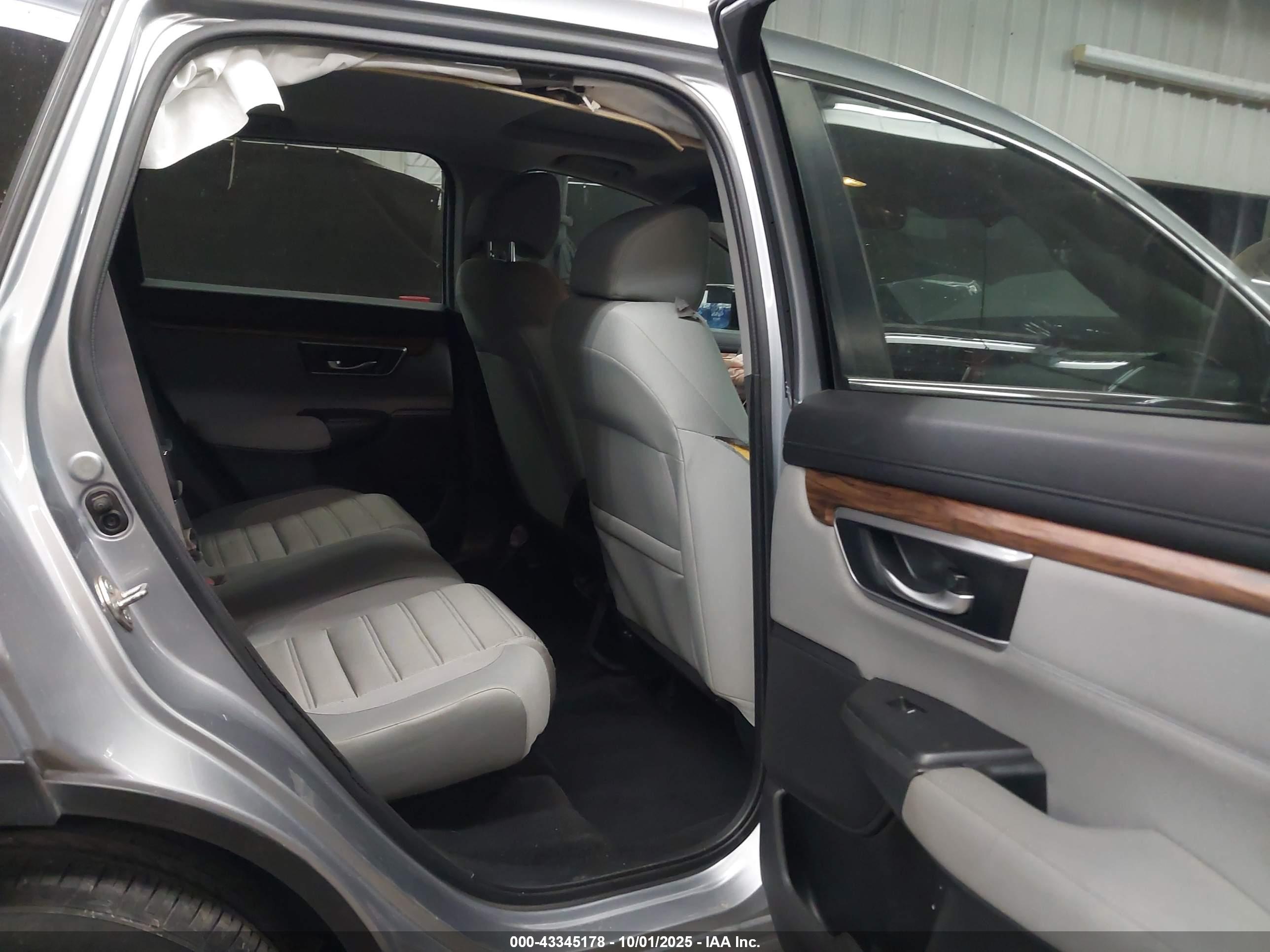 HONDA CR-V image 8
