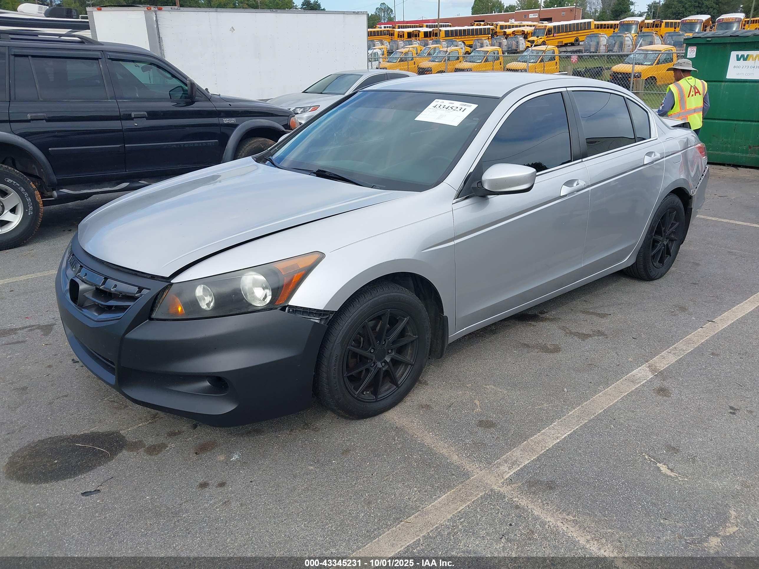 HONDA ACCORD image 2